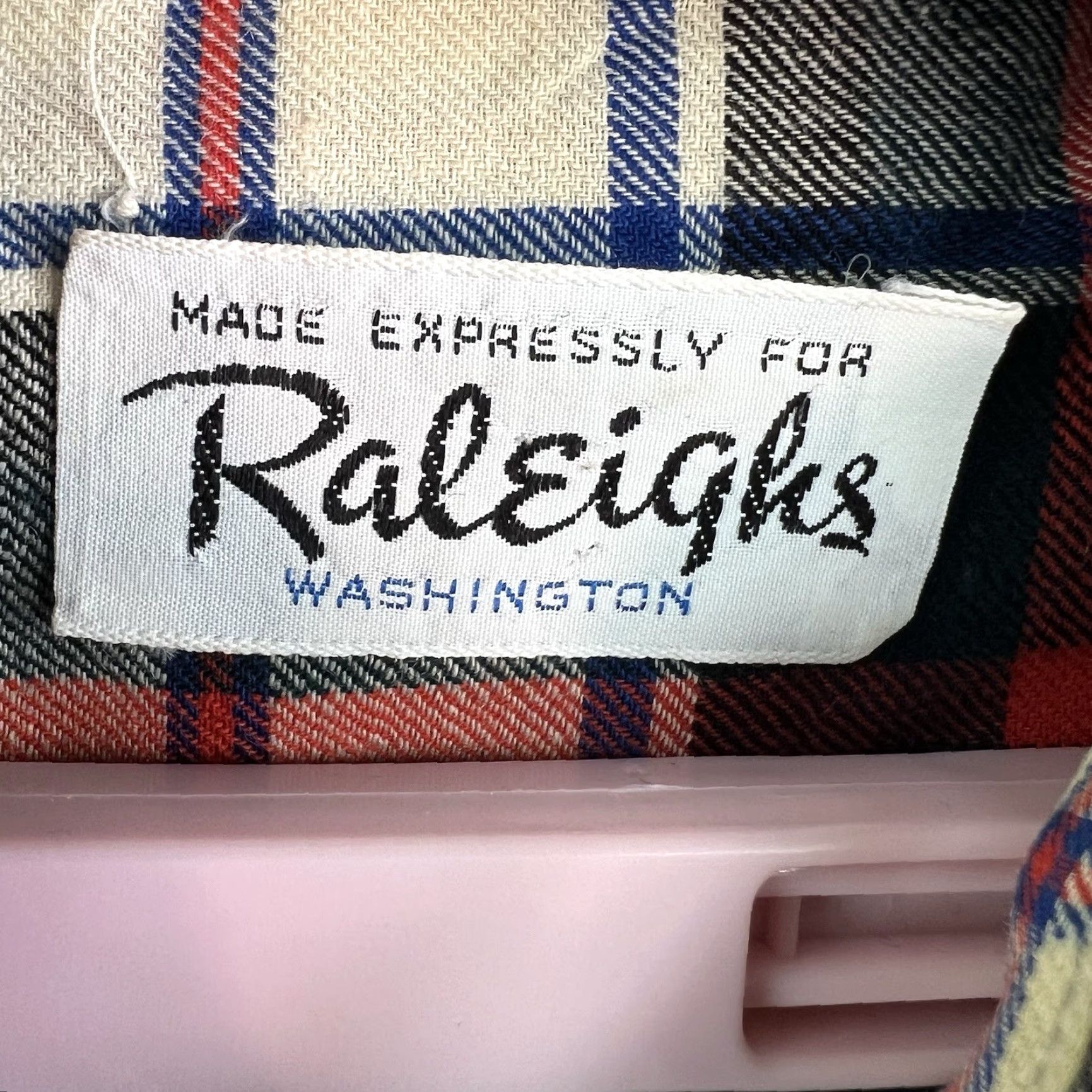 Vintage Vintage Raleigh's Mens Plaid Wool Blend Flannel Shirt Size L Casual CasualWear Outdoors Blue Dusty 90s Size US L / EU 52-54 / 3 - 3 Thumbnail