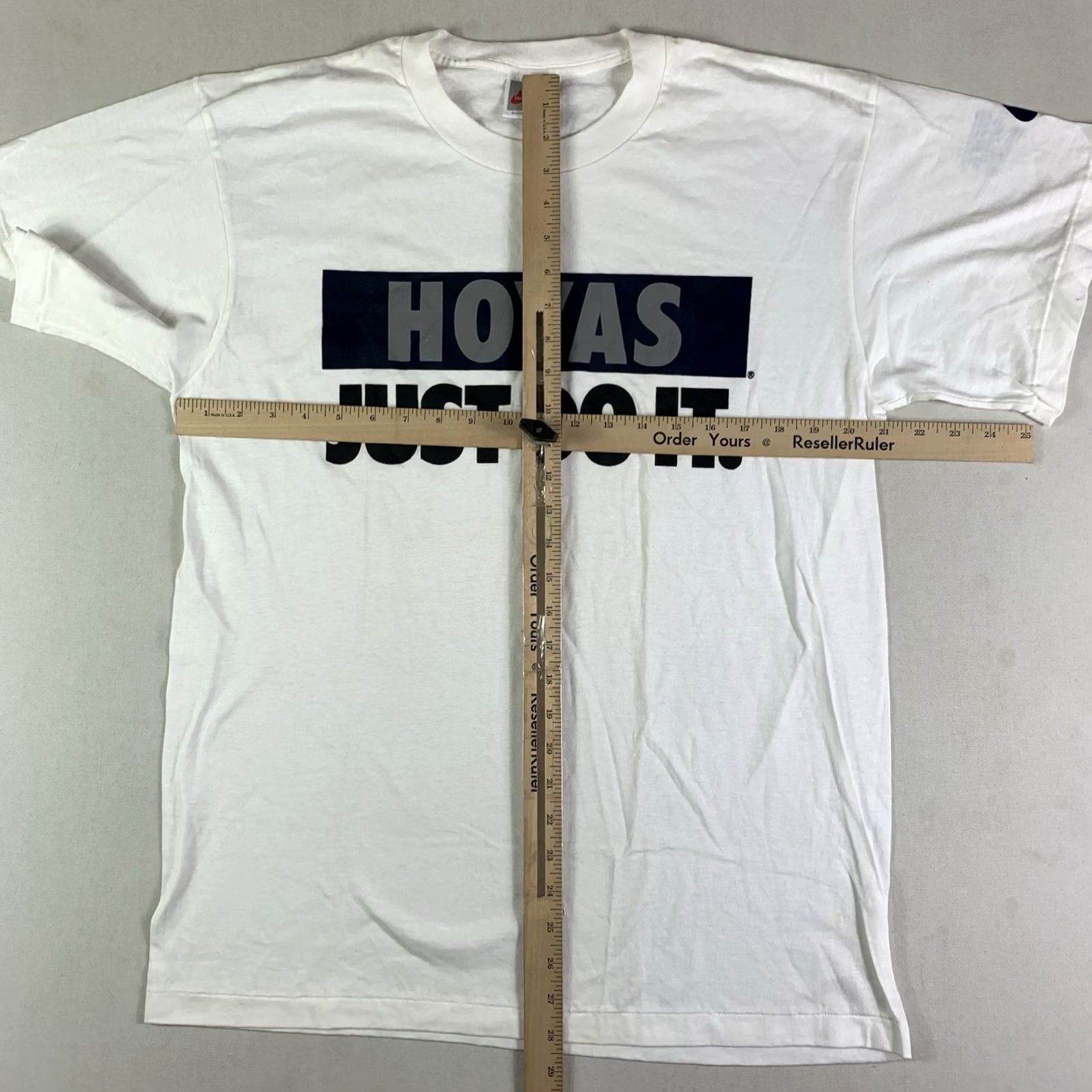 Nike VTG Nike Georgetown Hoyas Shirt Just Do It Mens Large Made in USA Single Stitch Crew Neck Short Sleeve White Basketball Mens Size US L / EU 52-54 / 3 - 7 Thumbnail
