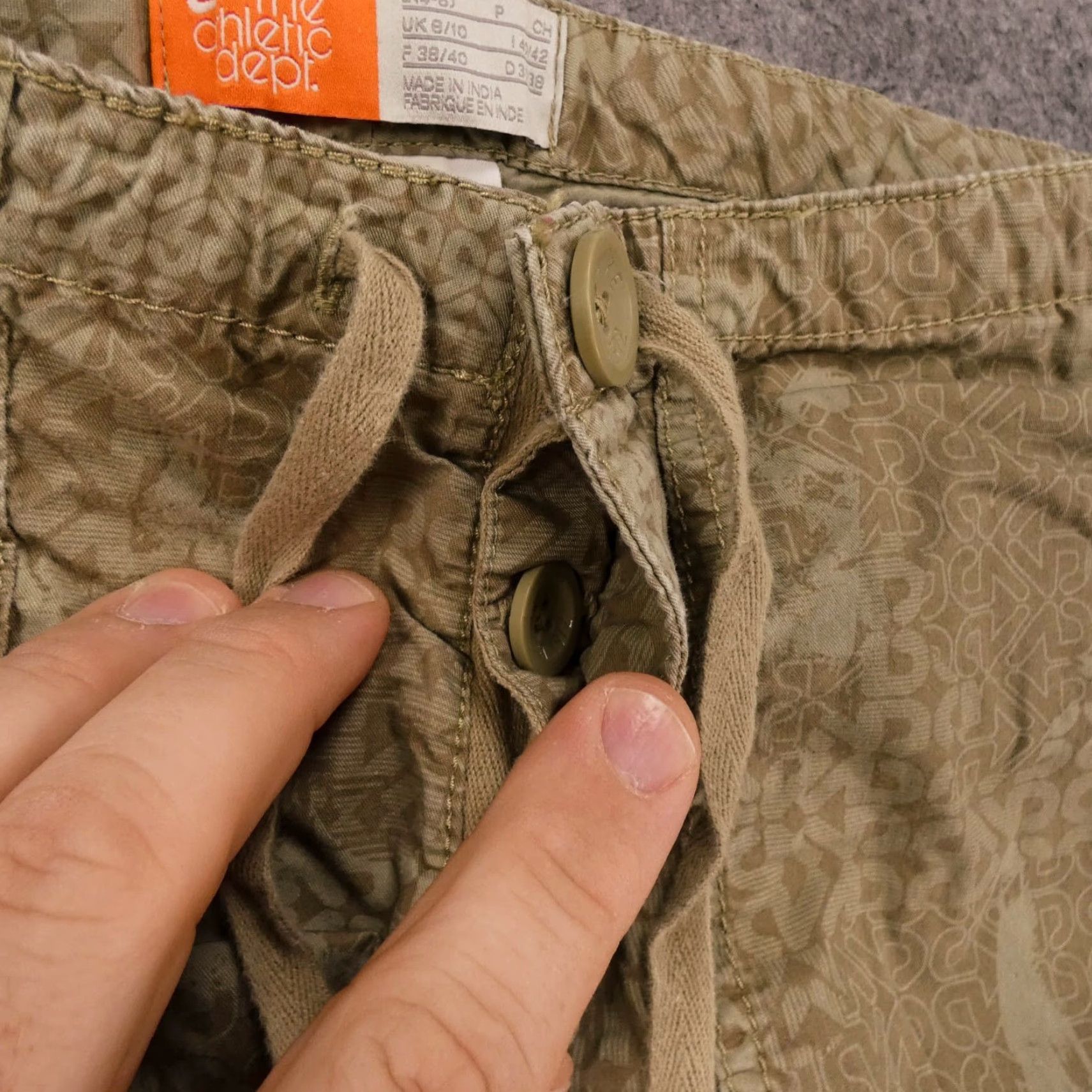 Nike Nike Pants Womens Small Capri Beige Brown Geo Button Fly Drawstring Logo Capris Womens Size 28" / US 6 / IT 42 - 6 Thumbnail