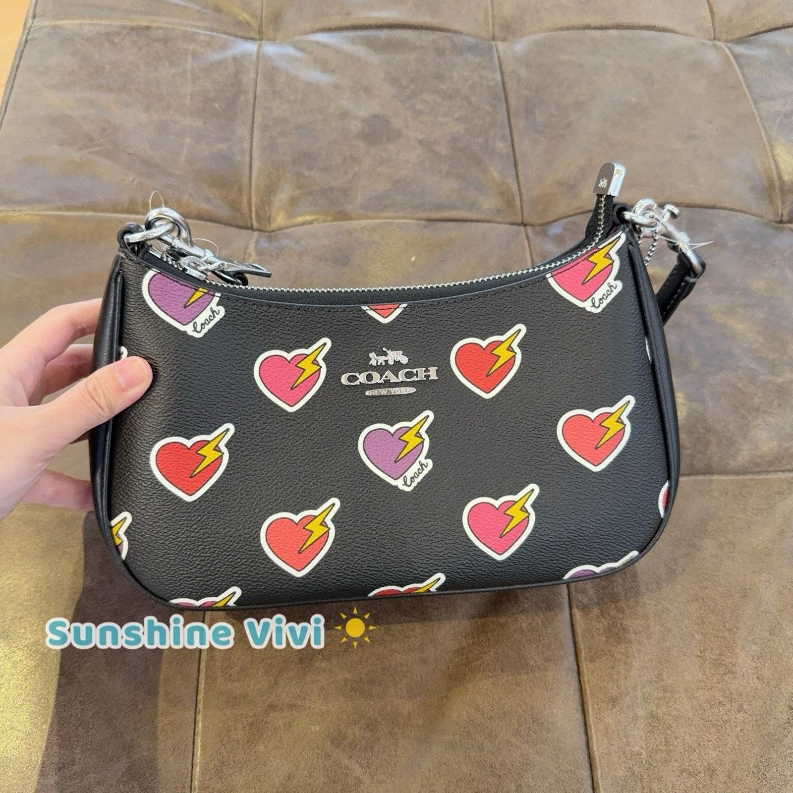 Coach Nwt Coach Teri Shoulder Bag Heart Bolt CY346 Silver/Black Size ONE SIZE - 1 Thumbnail