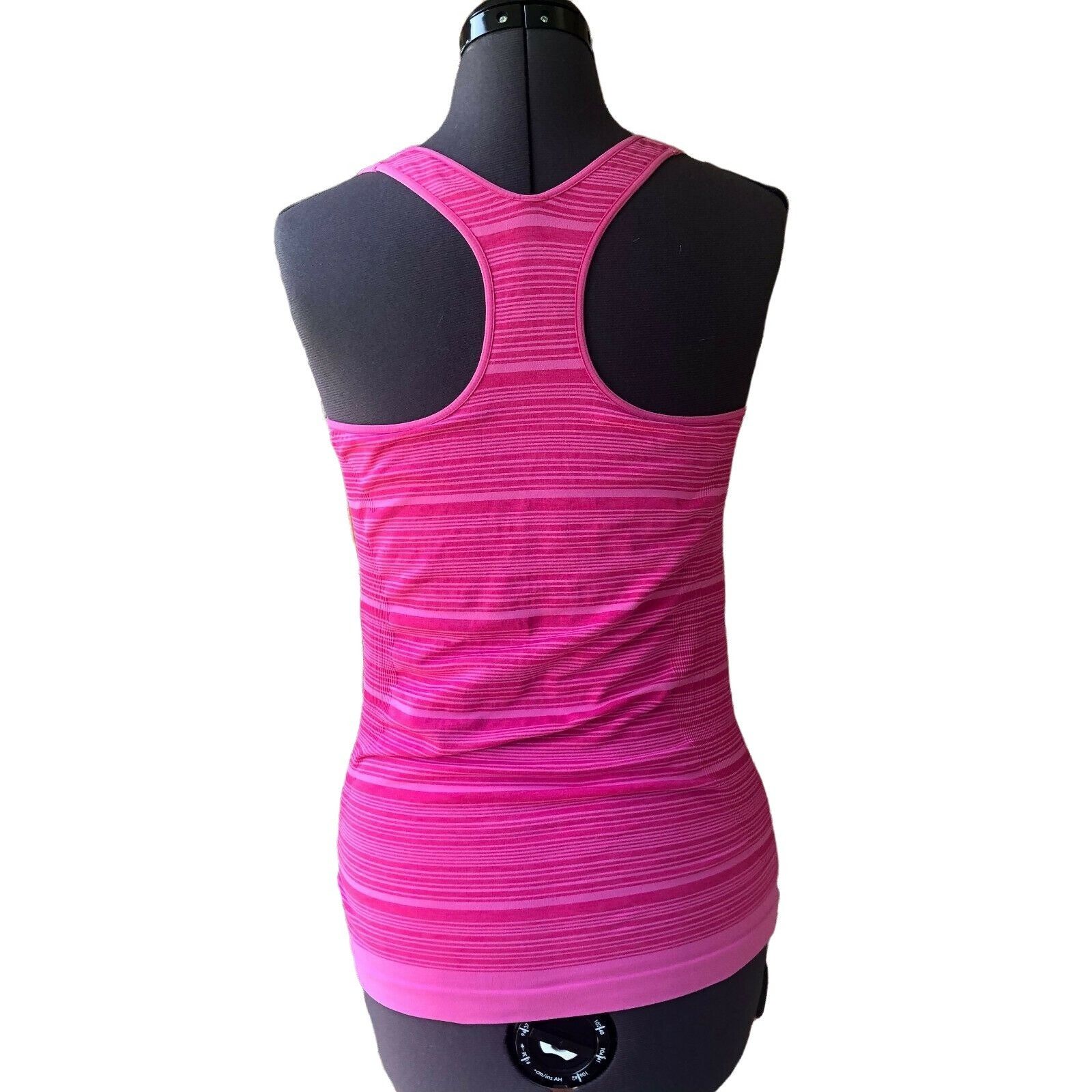 Other Electric Yoga Women's Racerback Scoop-Neck Hot Pink Athletic Size S / US 4 / IT 40 - 5 Thumbnail