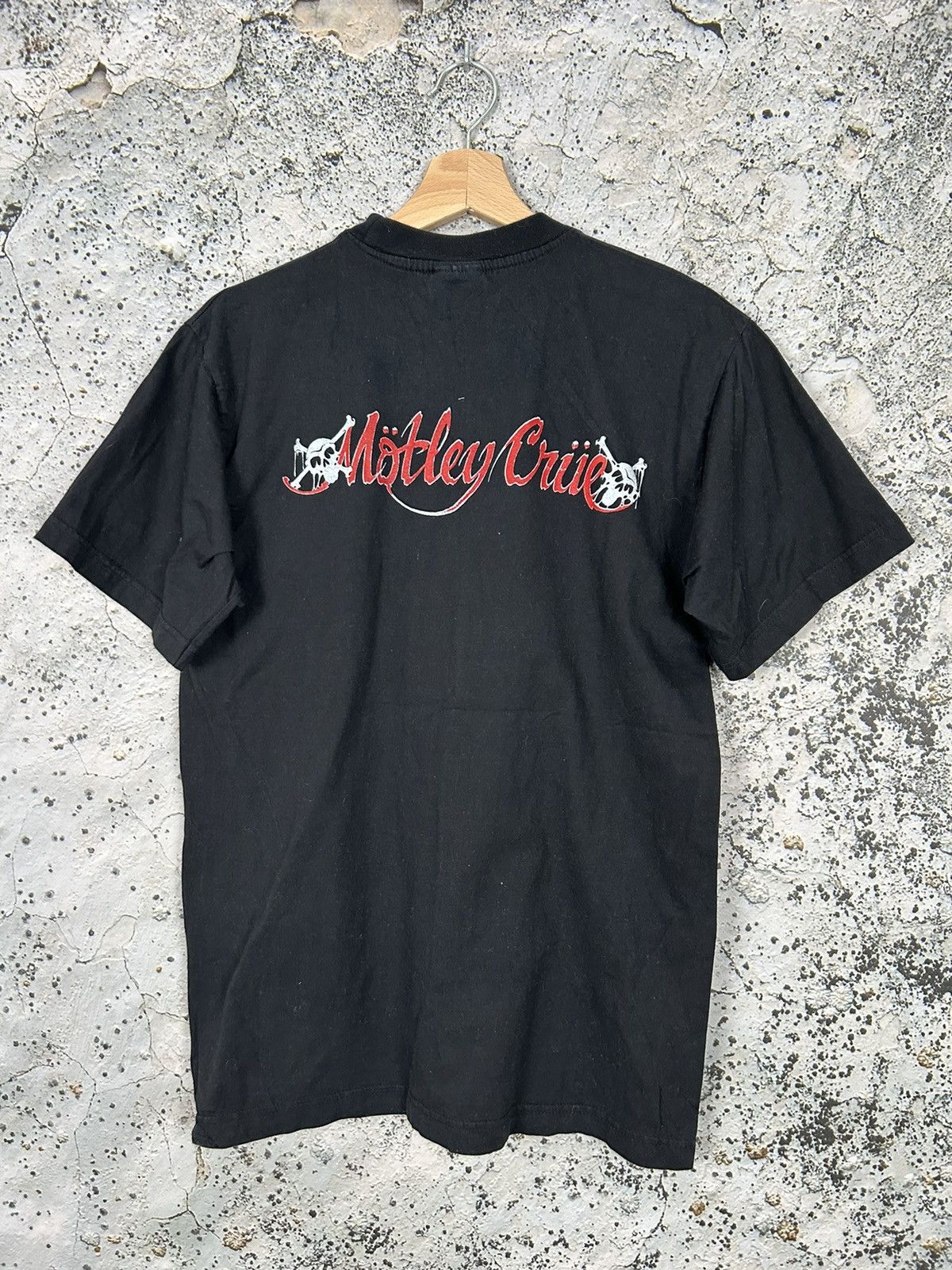 Band Tees Vintage Motley Crue Rock Band Tee Metal Grunge Punk Size US S / EU 44-46 / 1 - 4 Thumbnail