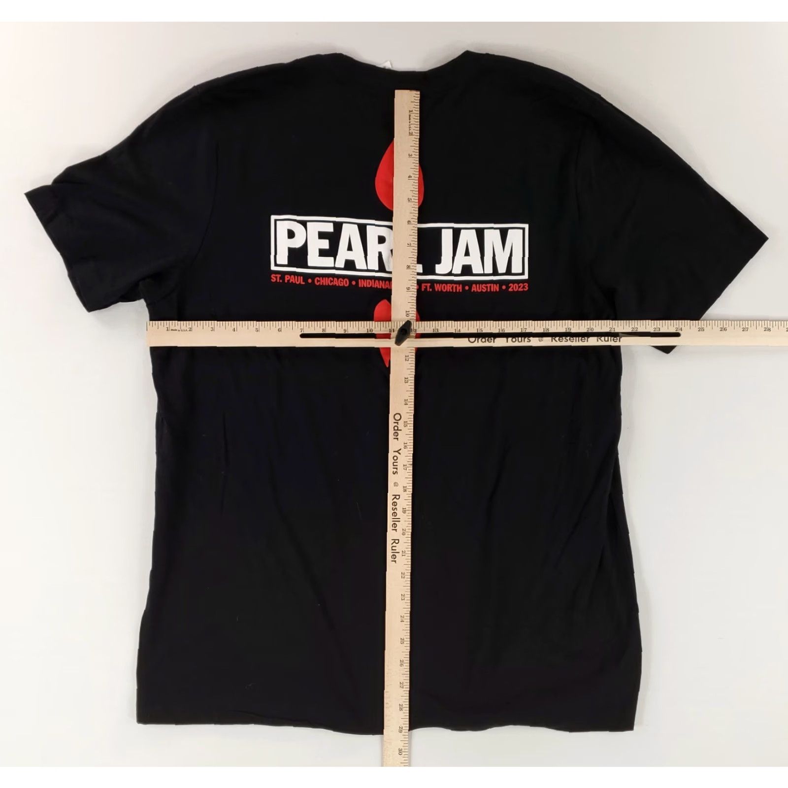 Vintage Pearl Jam T Shirt Black Short Sleeve Gigaton Tour 2023 Mens XL Size US XL / EU 56 / 4 - 7 Thumbnail