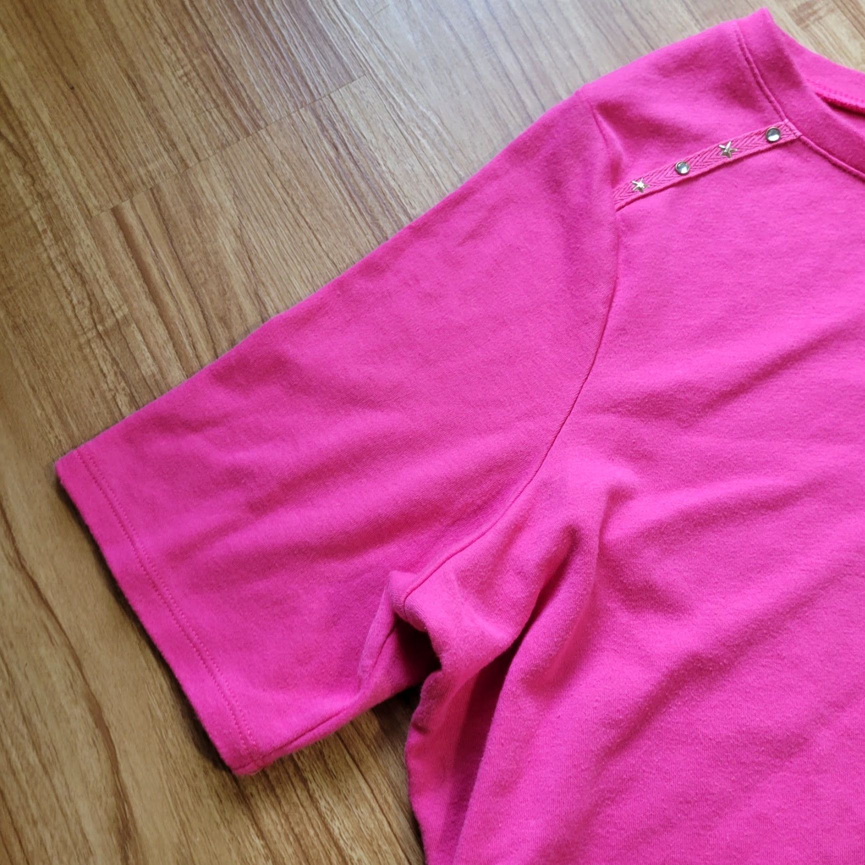 Quacker Factory Quacker Factory Top Womens 1X Pink Rhinestone Short Sleeve Basic Shirt Product Continue reading Size XL / US 12-14 / IT 48-50 - 3 Thumbnail