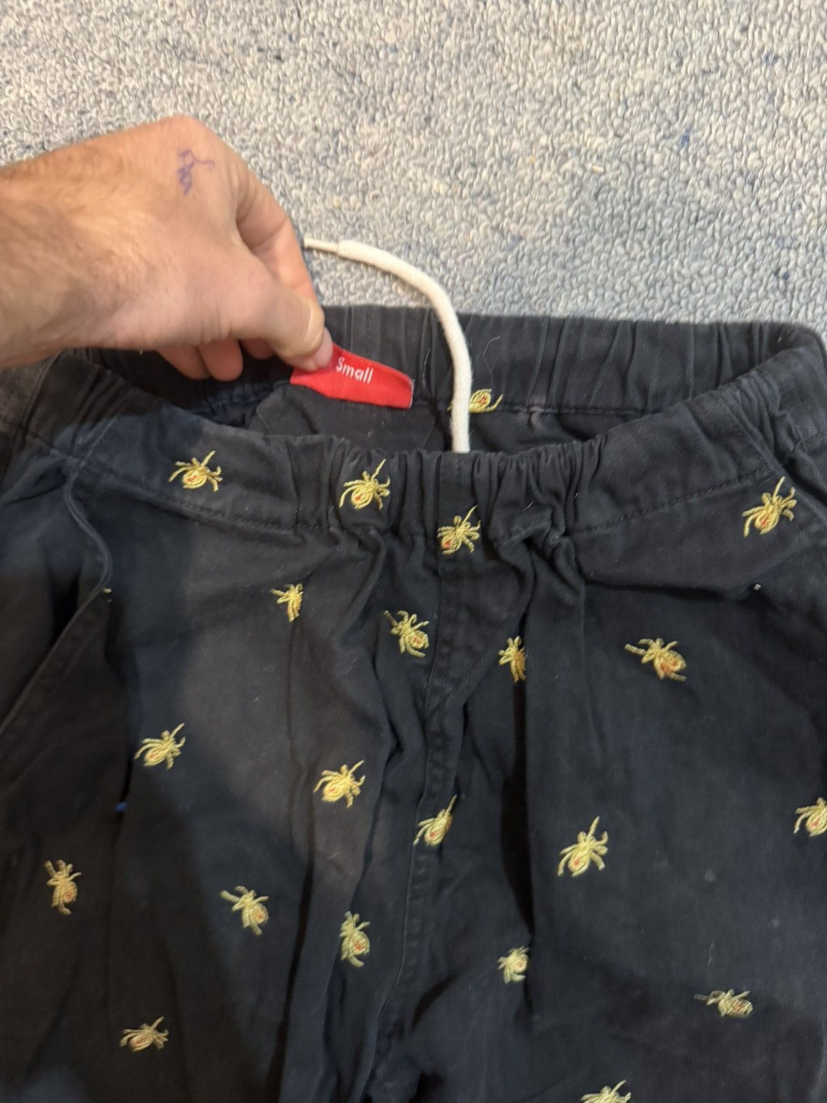 Supreme Small Supreme spider embroidery pants Size US 30 / EU 46 - 3 Thumbnail