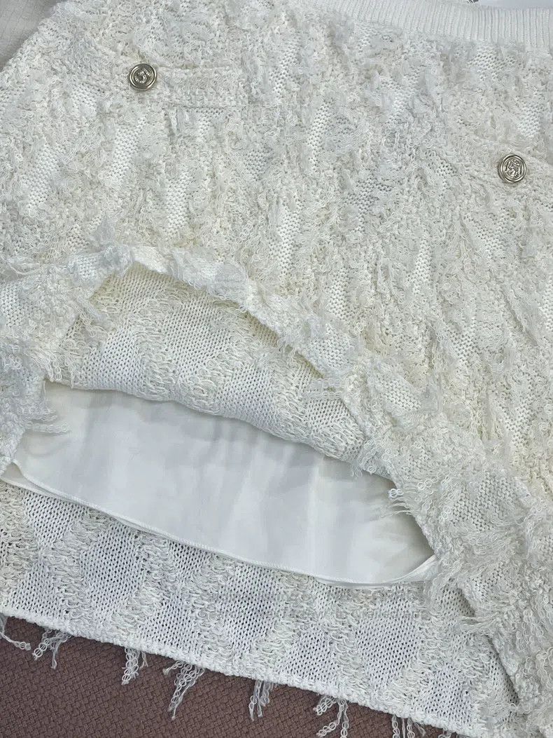 Chanel Chanel White tassel skirt and short skirt Size 26" / US 2 / IT 38 - 4 Thumbnail