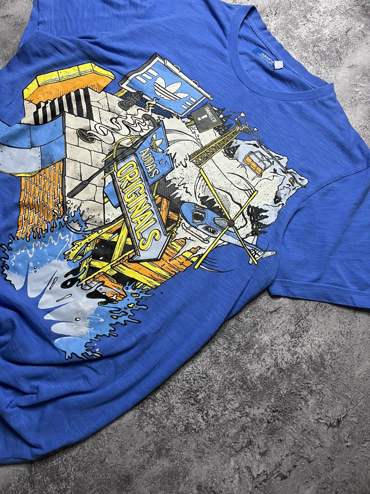Adidas Adidas Originals 00’s Rare Shirt Men’s L Size US L / EU 52-54 / 3 - 3 Thumbnail