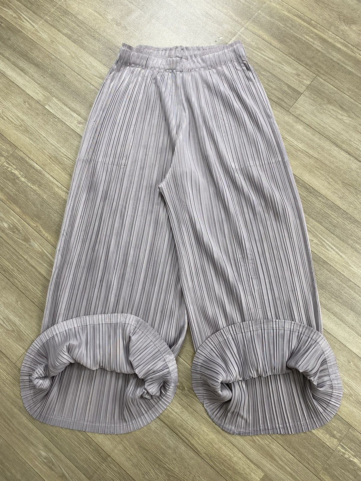 Pleats Please Issey Miyake Vintage Pleats Please Issey Miyake Wide Leg Pants Dark Gray Size US 28 / EU 44 - 17 Thumbnail