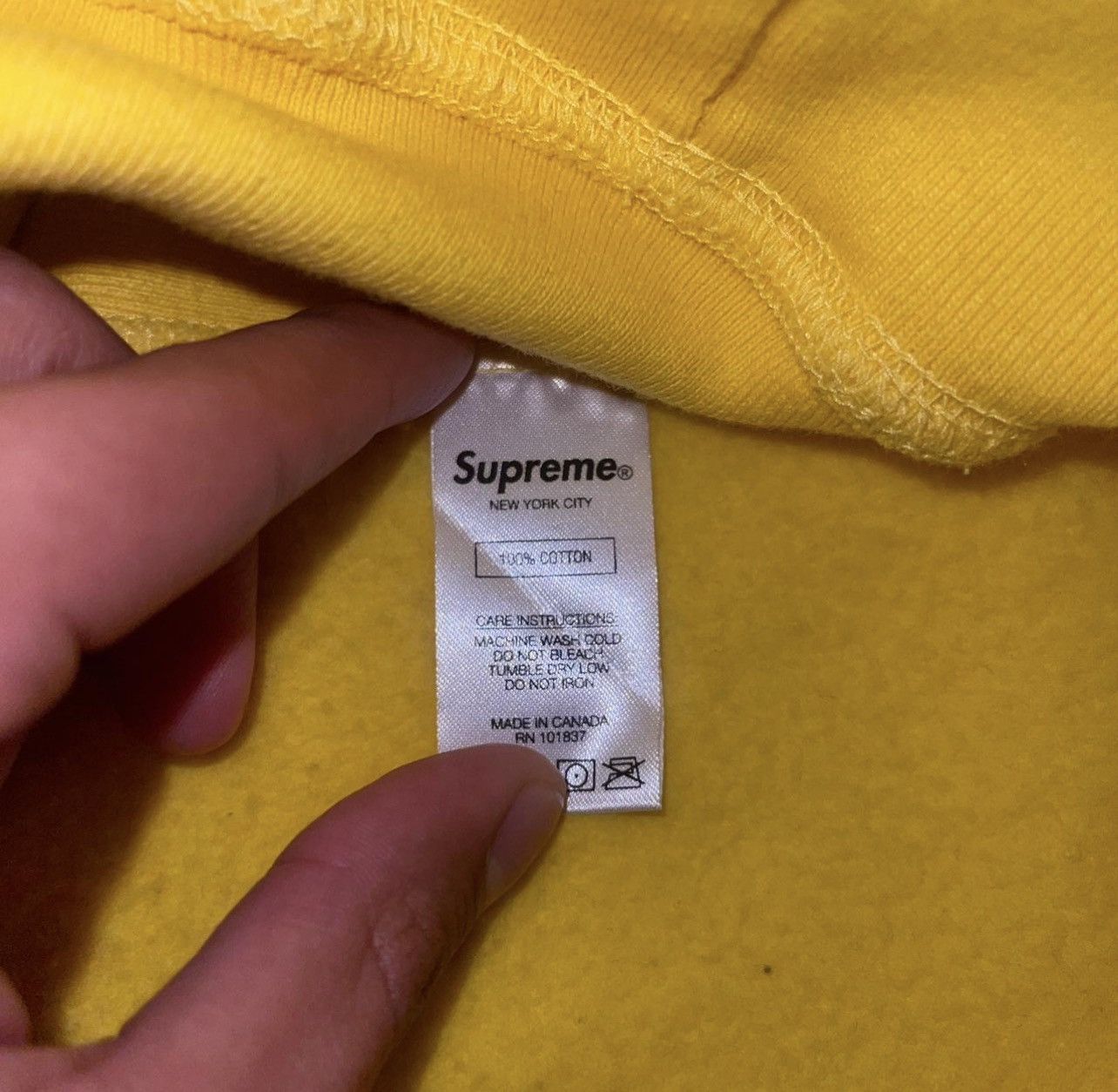 Supreme Supreme Bandanna Bogo Size US M / EU 48-50 / 2 - 2 Thumbnail