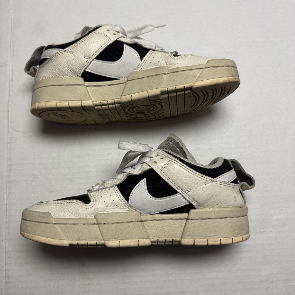 Nike Nike (DD6620-001) Dunk Disrupt Low Ivory, Black, White Size US 8.5 / EU 41-42 - 1 Thumbnail
