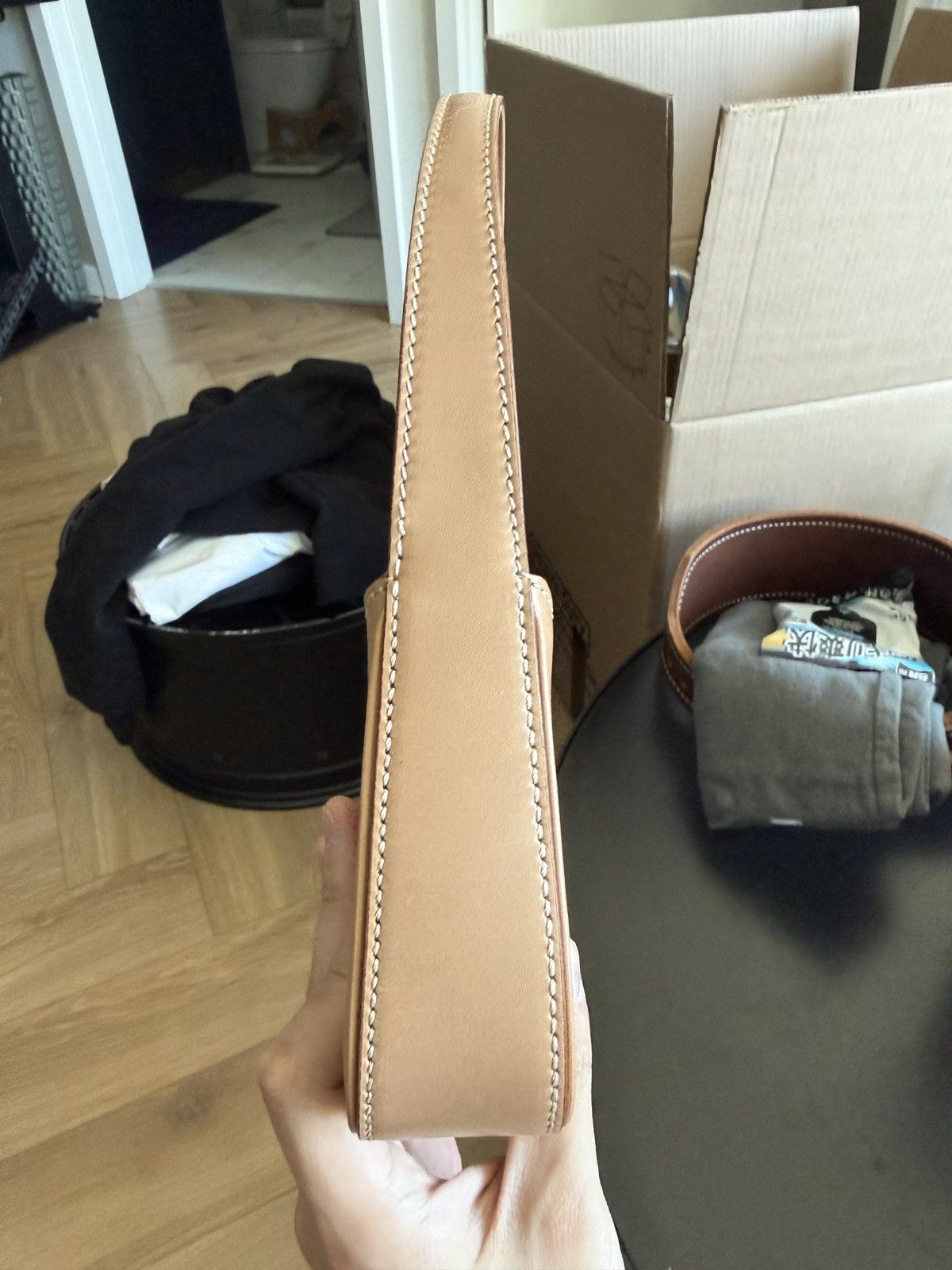 Yves Saint Laurent Saint Laurent (YSL) Le 5 à 7 Mini Hobo Bag Size ONE SIZE - 12 Thumbnail