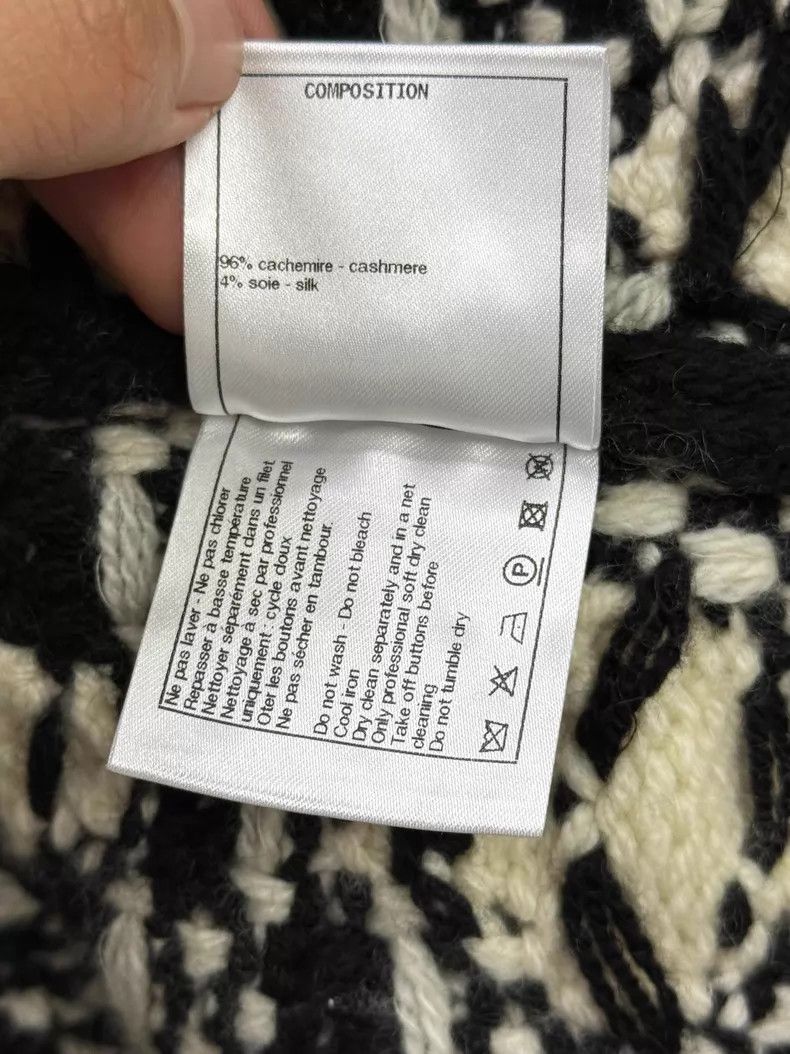 Chanel Chanel Black and white color-blocked flower knitted vest Size XS / US 0-2 / IT 36-38 - 6 Thumbnail