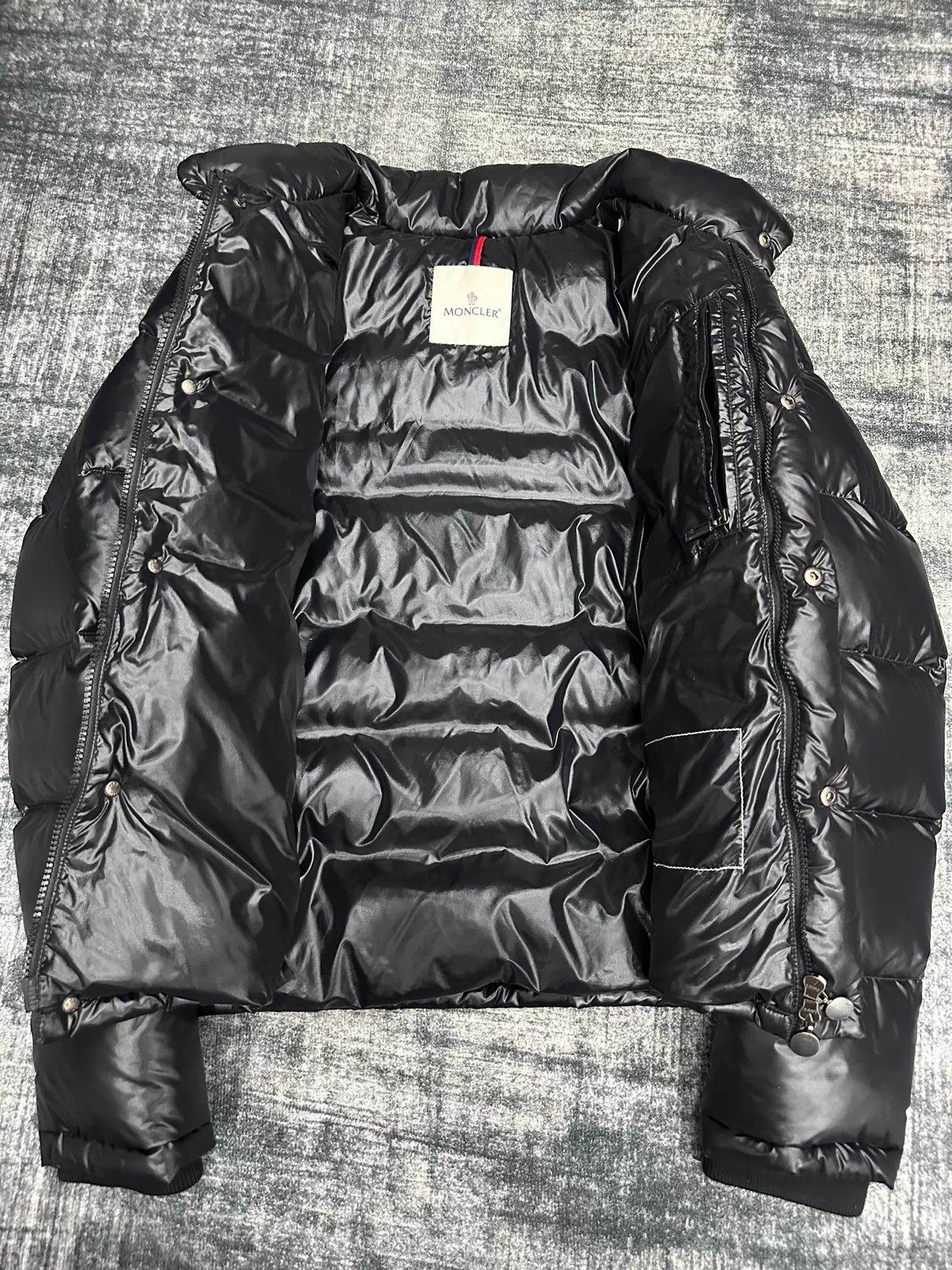 Moncler Moncler Thomas striped glossy black puffer coat M Size XS / US 0-2 / IT 36-38 - 3 Thumbnail