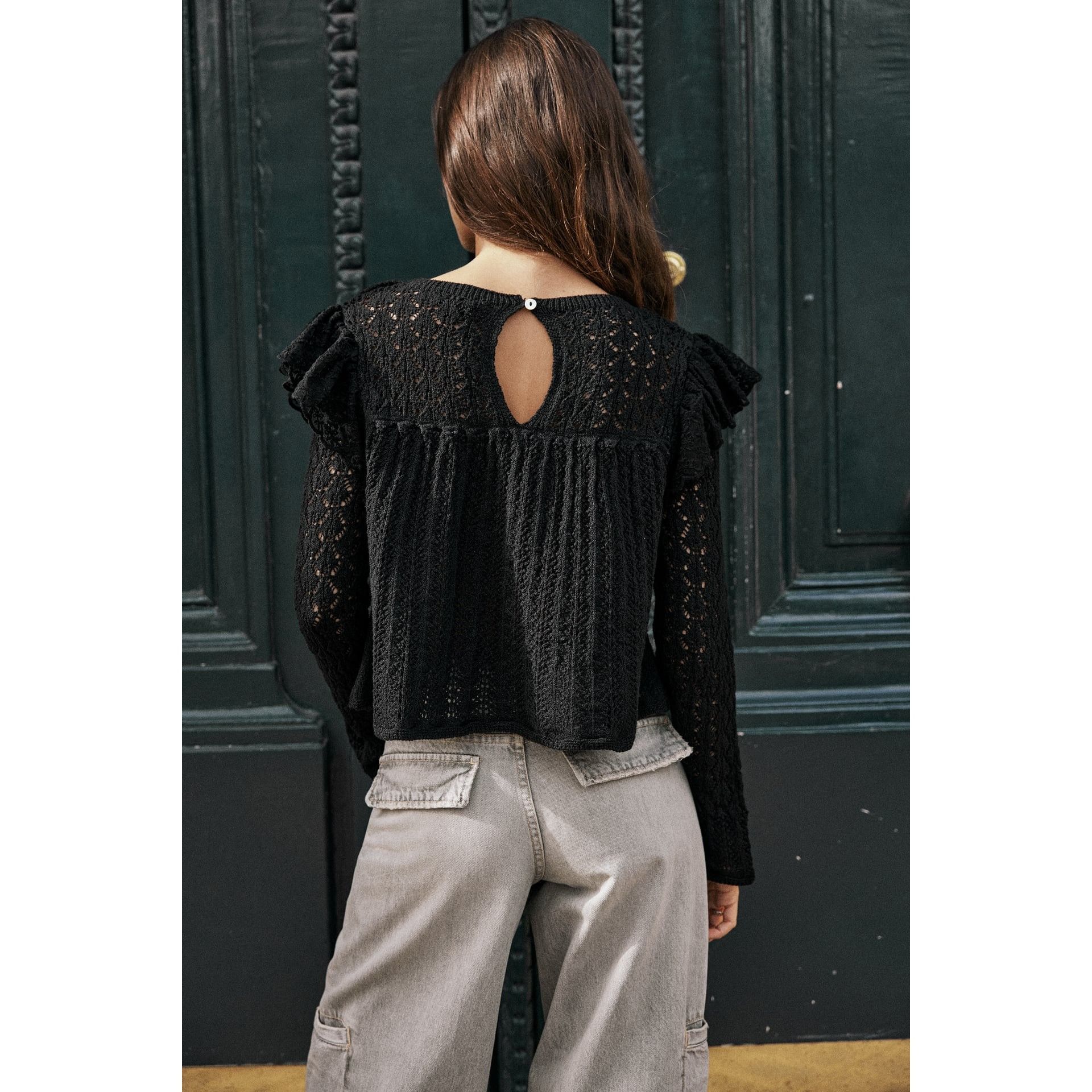 Zara Zara Black Pointelle Ruffle Long Sleeve Semi Crop Top Size S / US 4 / IT 40 - 4 Thumbnail