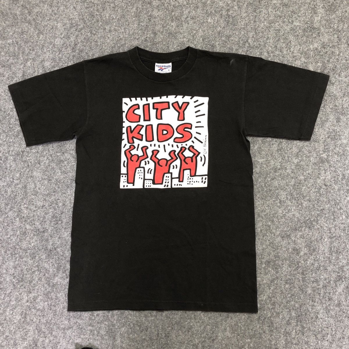 Reebok Vintage Reebok Keith Haring City Kids T-Shirt Size US S / EU 44-46 / 1 - 1 Thumbnail