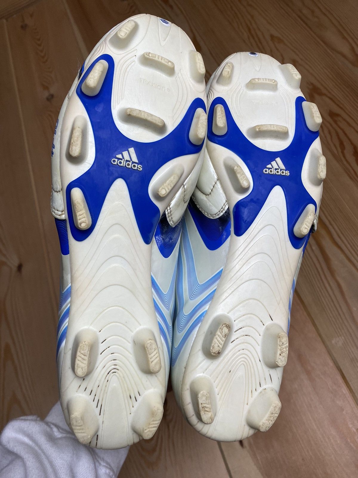 Adidas × Vintage Vintage adidas Soccer boots F10 size 10 US Size US 10 / EU 43 - 7 Thumbnail