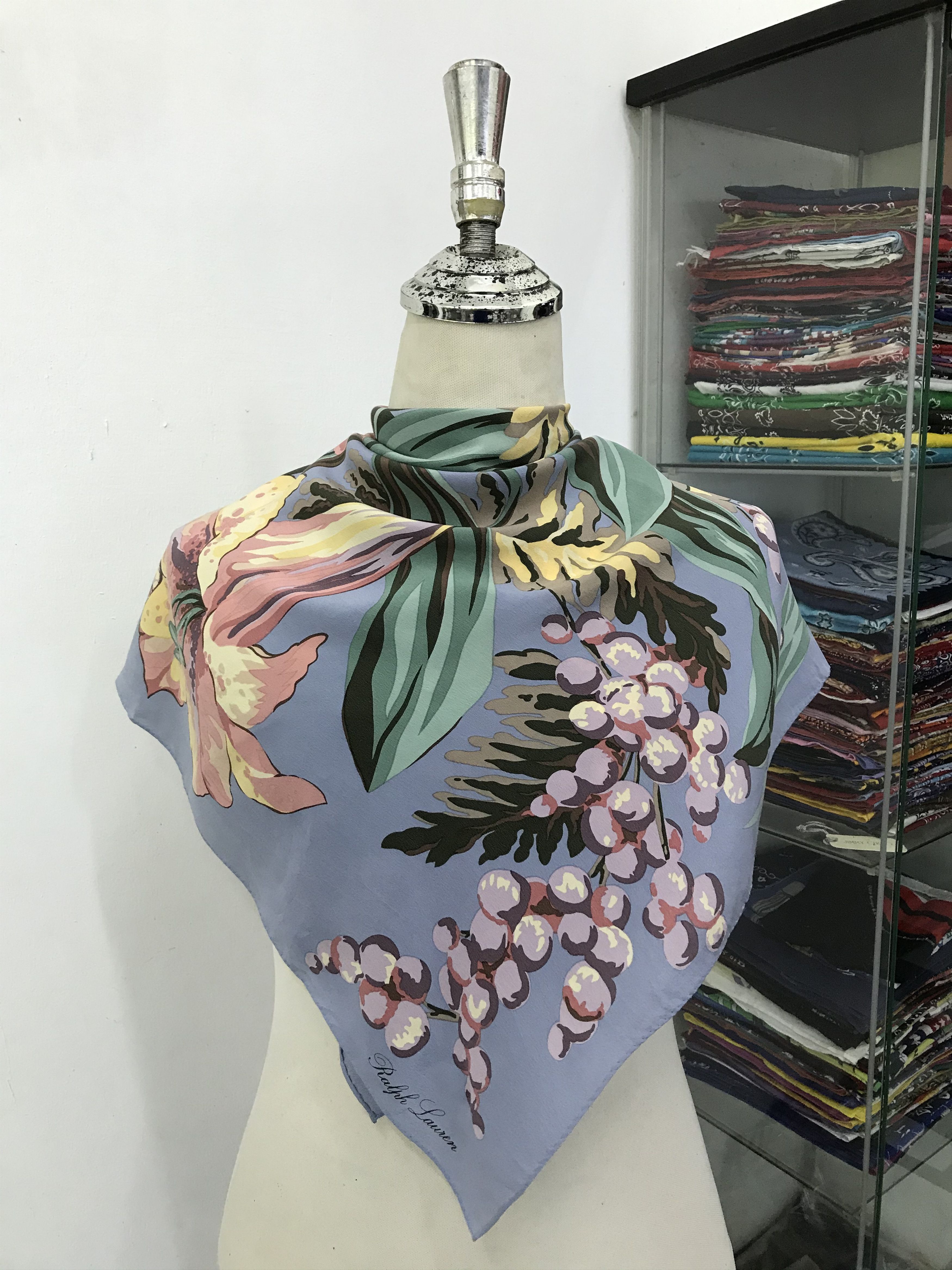 Ralph Lauren Vintage Ralph Lauren Silk Scarf Size ONE SIZE - 1 Thumbnail