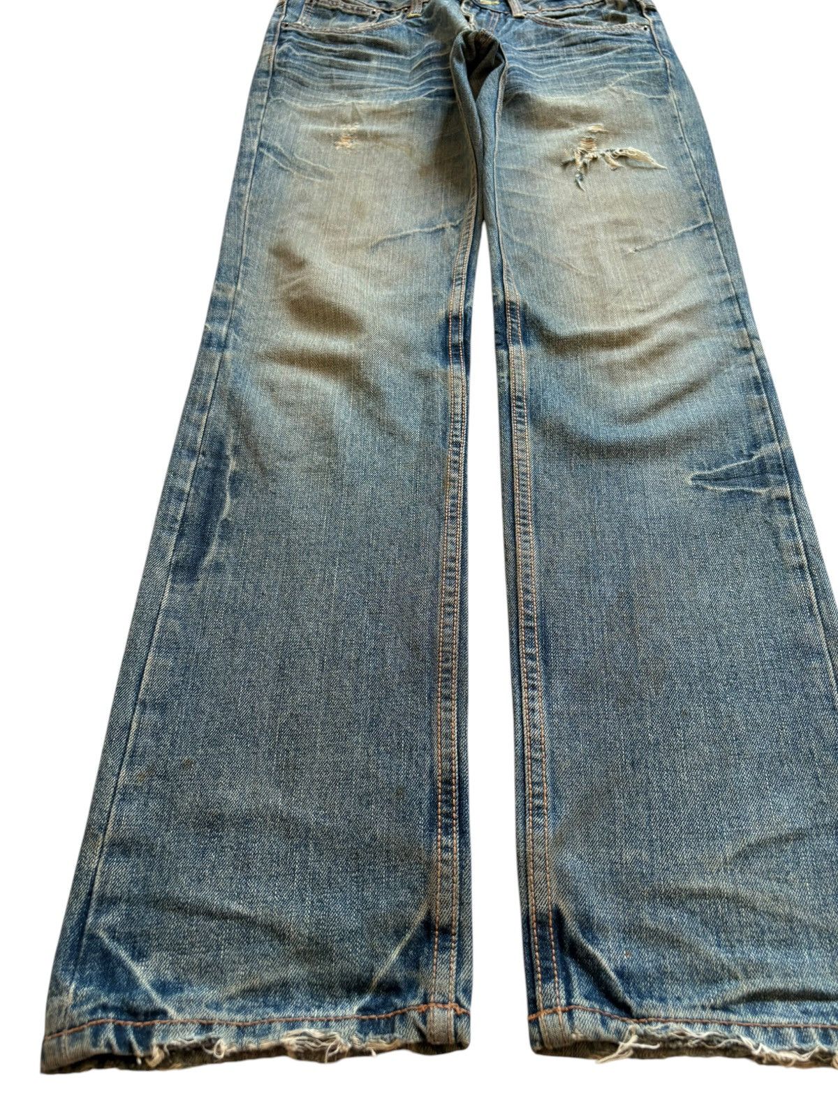 Japanese Brand Vintage Japanese Brand Rusty Mud Wash Ripped Jeans Size US 31 - 6 Thumbnail