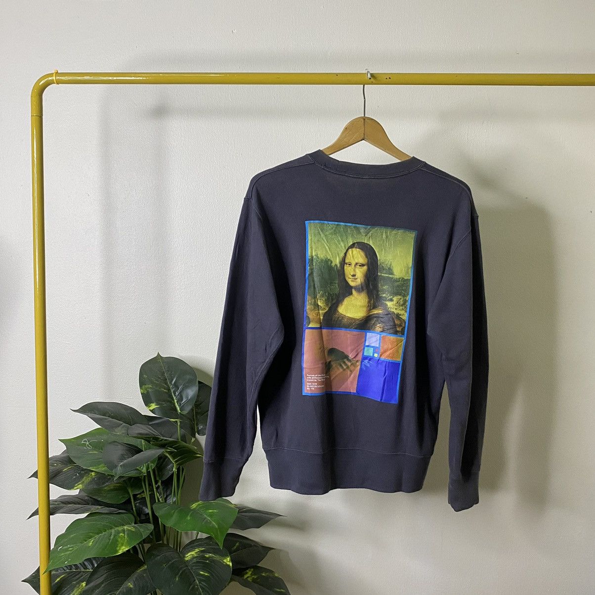 Uniqlo UNIQLO Museum of Louvre x Peter Saville Monalisa Artwork Size US S / EU 44-46 / 1 - 1 Thumbnail