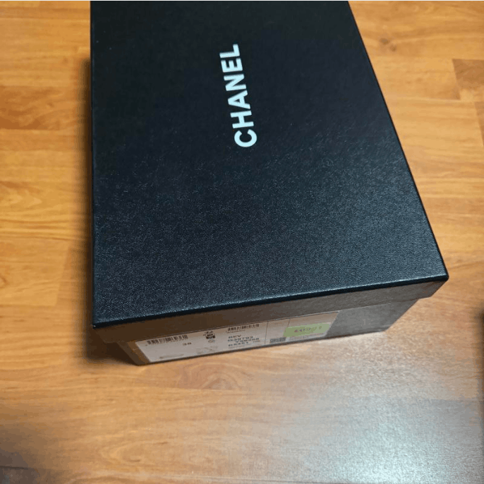 Chanel Chanel Low-Top Sneakers Size US 8 / IT 38 - 5 Thumbnail
