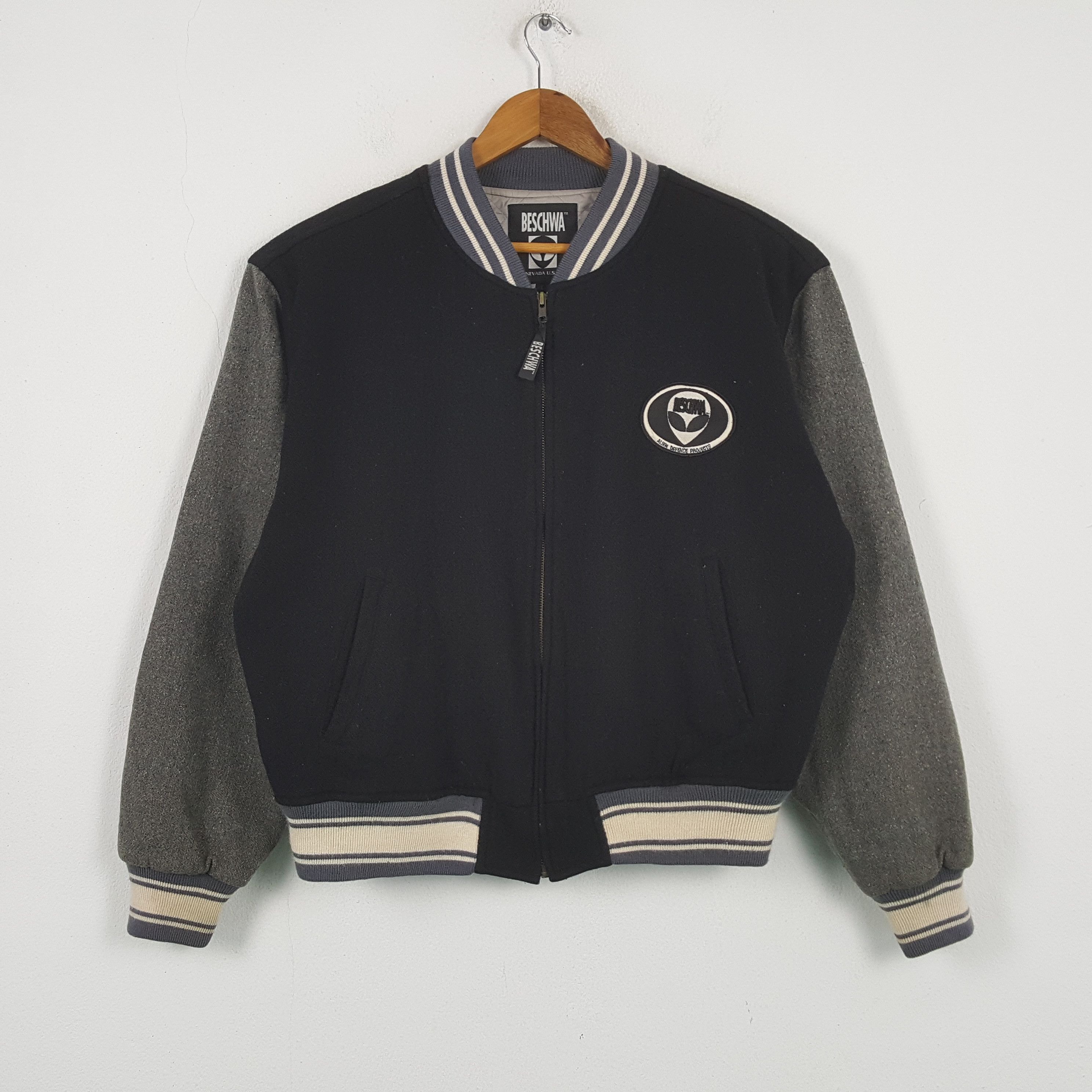 Alien Body Vintage BESCHWA Alien American Style Varsity Jacket C290N31 Size US XXL / EU 58 / 5 - 3 Thumbnail