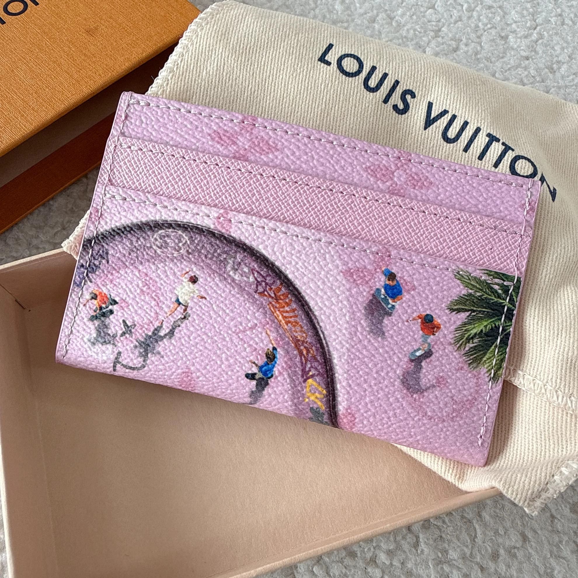 Louis Vuitton LV Sports Series Pink Limited Cardholder 9504 Size ONE SIZE - 1 Thumbnail