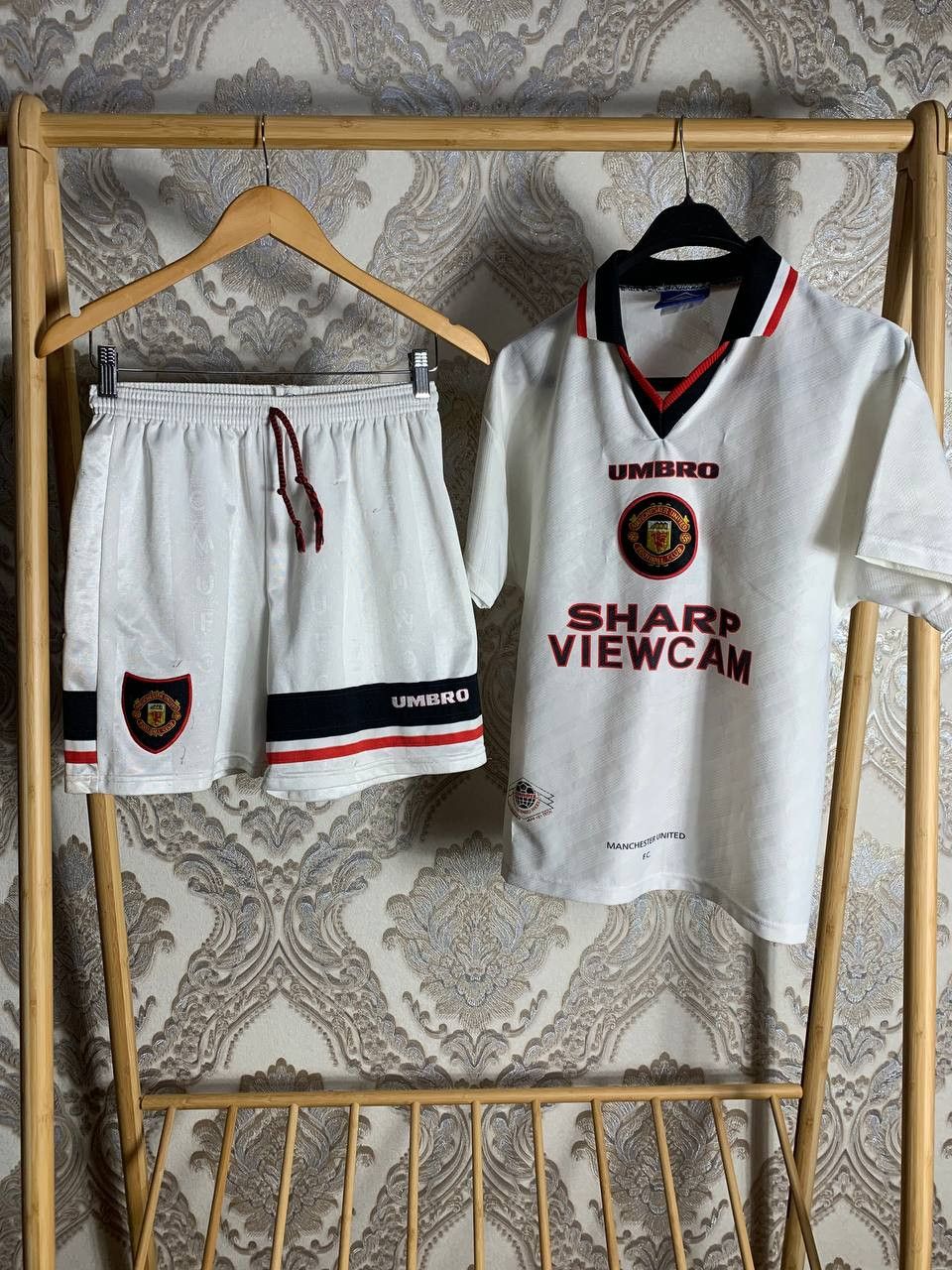 Umbro Vintage Umbro Fc Manchester United England Soccer Jersey 90s Size US XS / EU 42 / 0 - 1 Thumbnail
