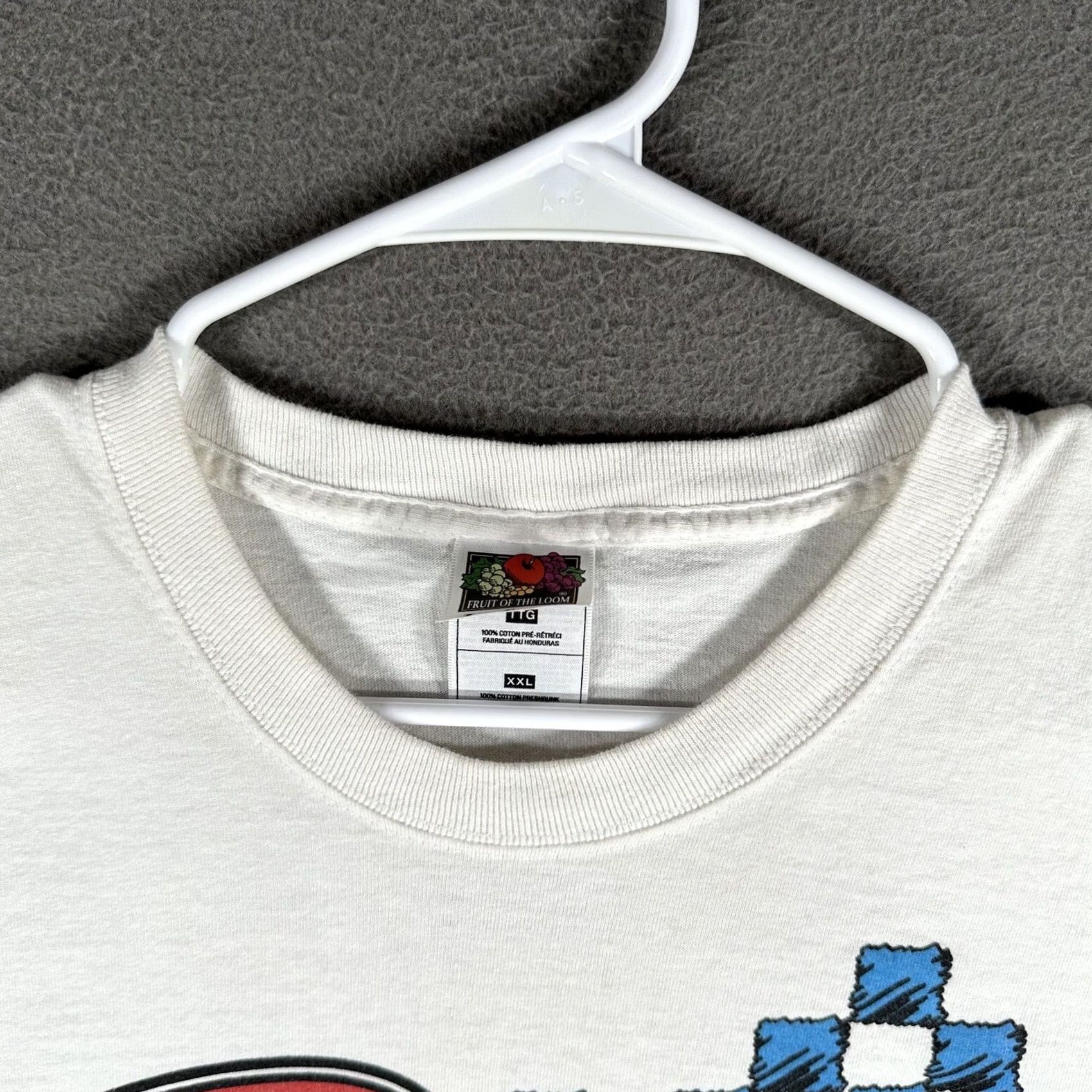 Fruit Of The Loom Fruit of the Loom Shirt Mens 2XL White Prestige 6 Checkered Distressed EUC 90s Vintage Logo Crew Neck Short Sleeve Cotton 1990s Mens T-Shirt Size US XXL / EU 58 / 5 - 5 Thumbnail