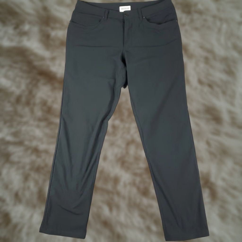 Lululemon Lululemon Pants Mens 34x32 Gray Commission Straight 5 Pocket Chino Trousers Size US 34 / EU 50 - 1 Thumbnail