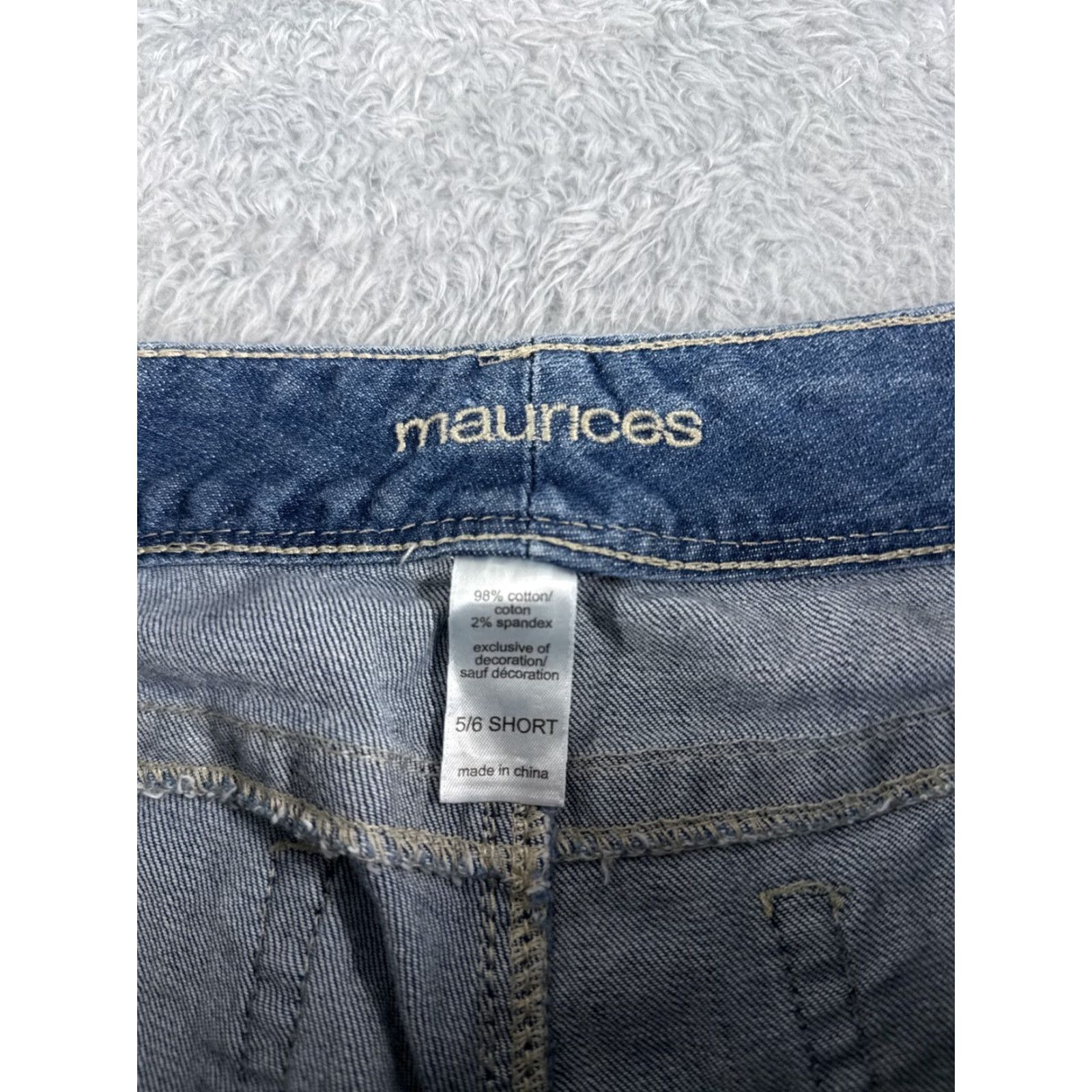 Vintage Maurices Jeans Women 5 Blue Denim Flared Low Rise 30x29 Cotton Embroidered Distressed 5-Pocket Design Vintage: No Size 27" / US 4 / IT 40 - 6 Thumbnail