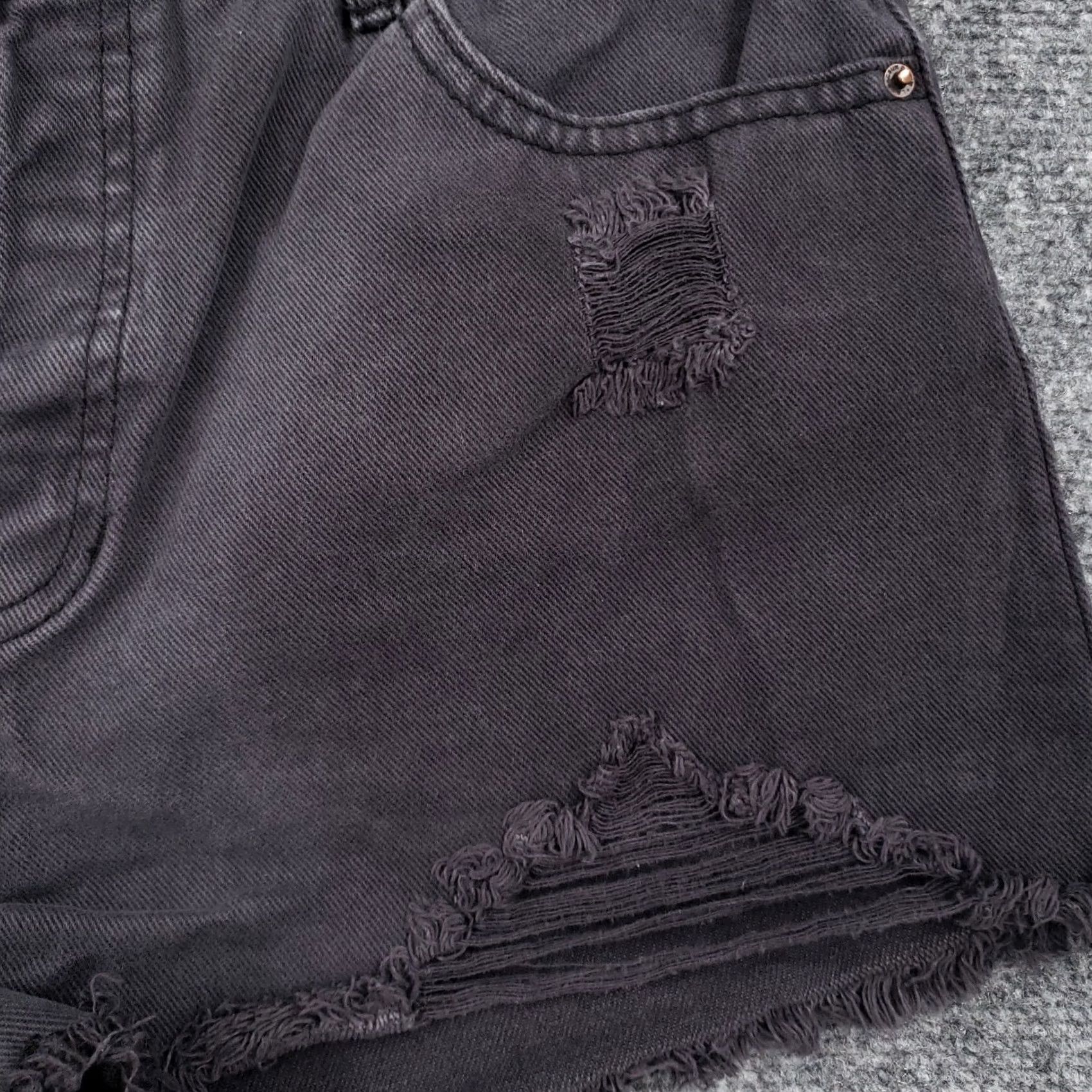 Pacsun Pacsun Shorts Womens 30 Black High Rise Button Fly Cut Off Hot Pants Denim Size 30" / US 8 / IT 44 - 7 Thumbnail