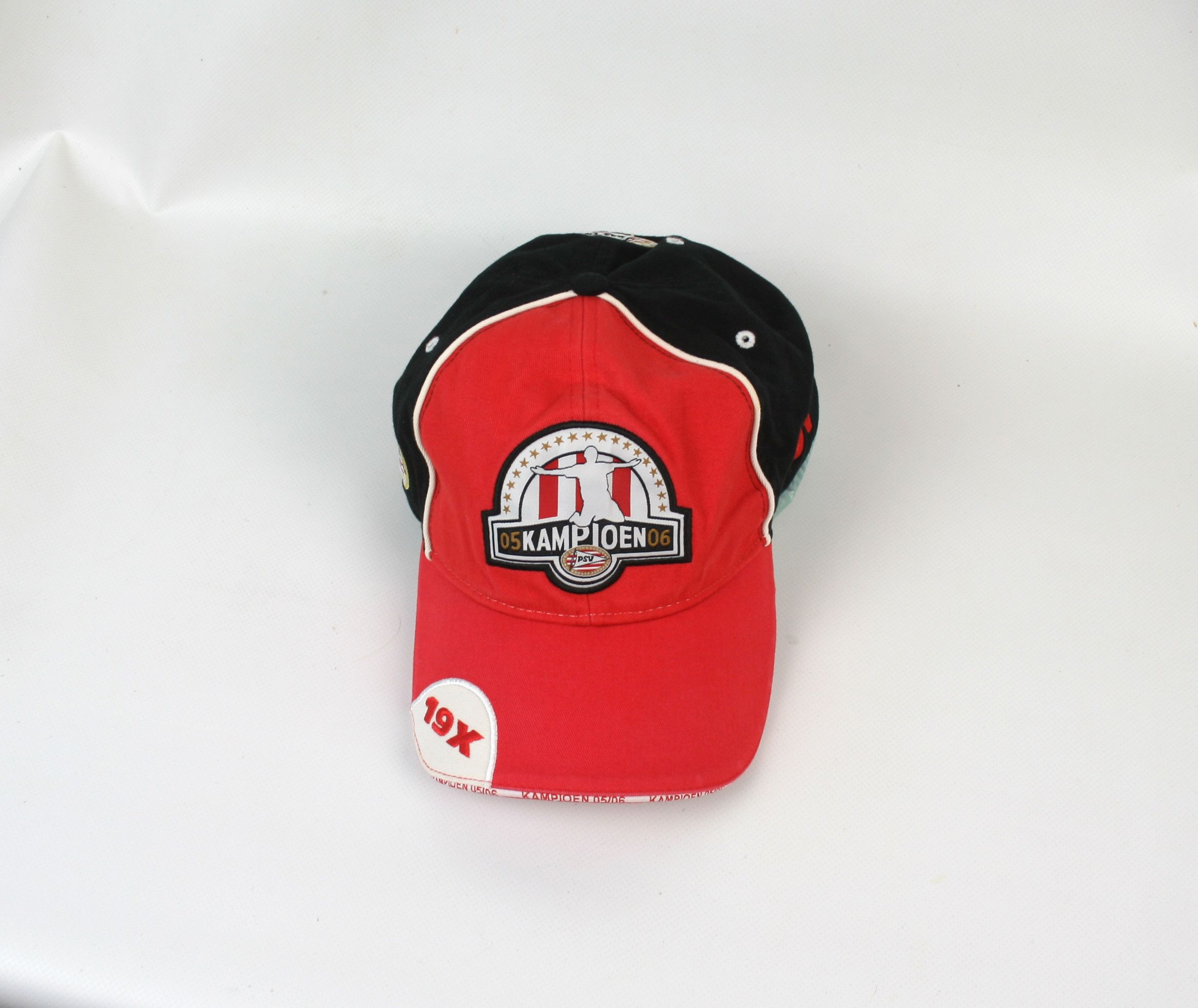 Vintage PSV 2005/06 Champions Logo Cap Size ONE SIZE - 4 Thumbnail