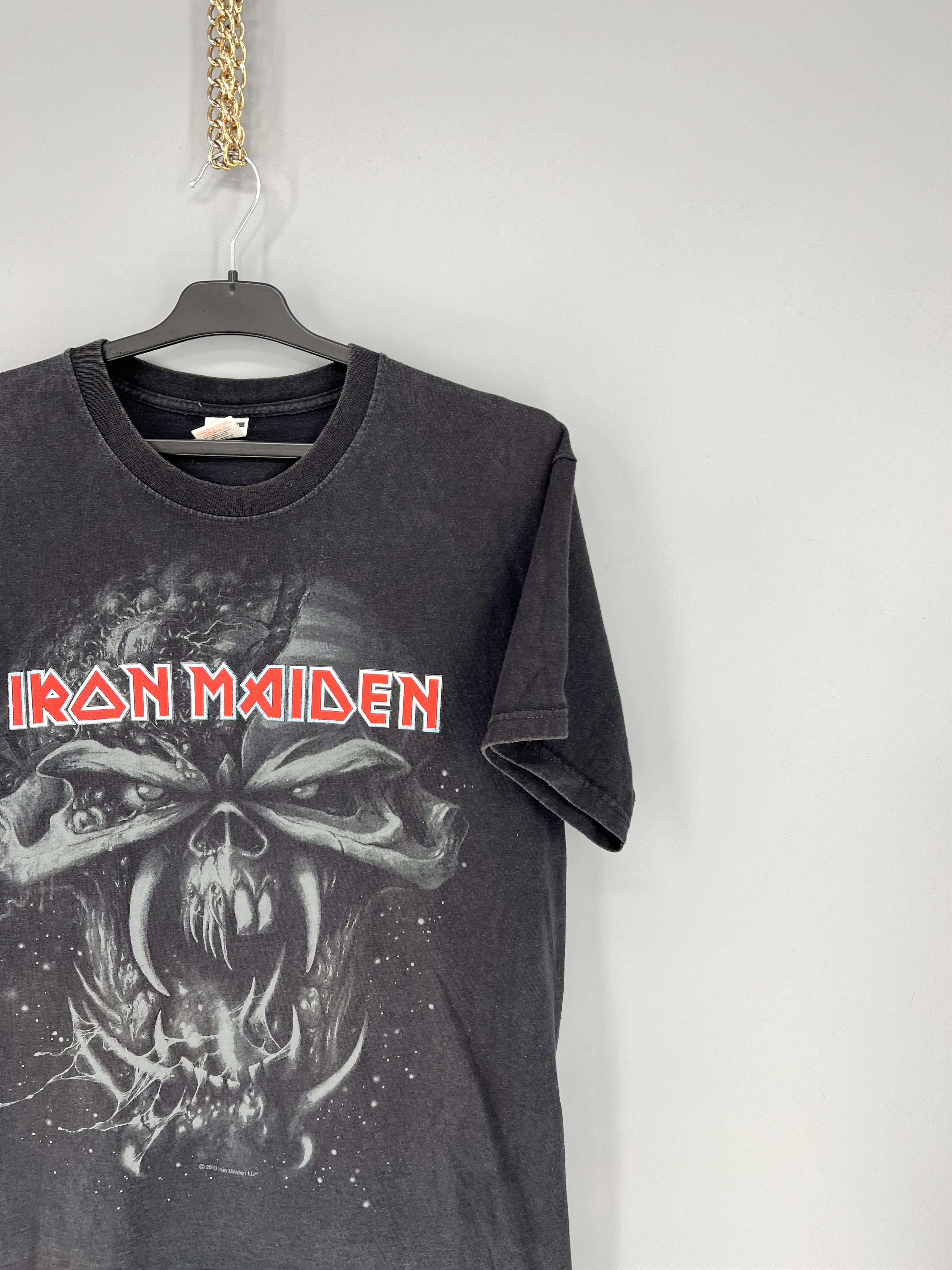 Band Tees IRON MAIDEN 2010 “The Final Frontier” World Tour T-shirt Size US L / EU 52-54 / 3 - 5 Thumbnail