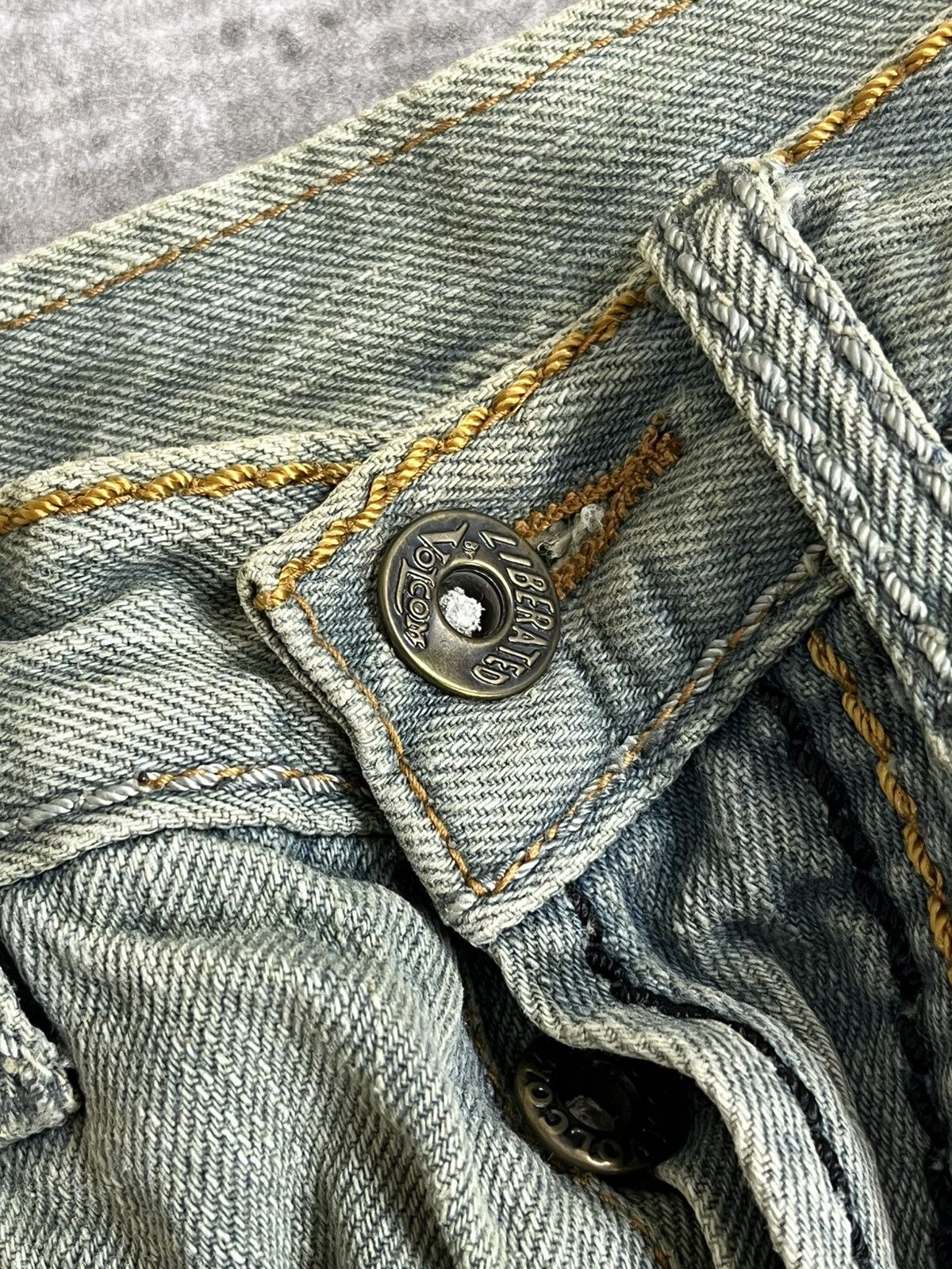 Volcom Vintage Volcom Spellout Baggy Jeans Size US 36 / EU 52 - 12 Thumbnail