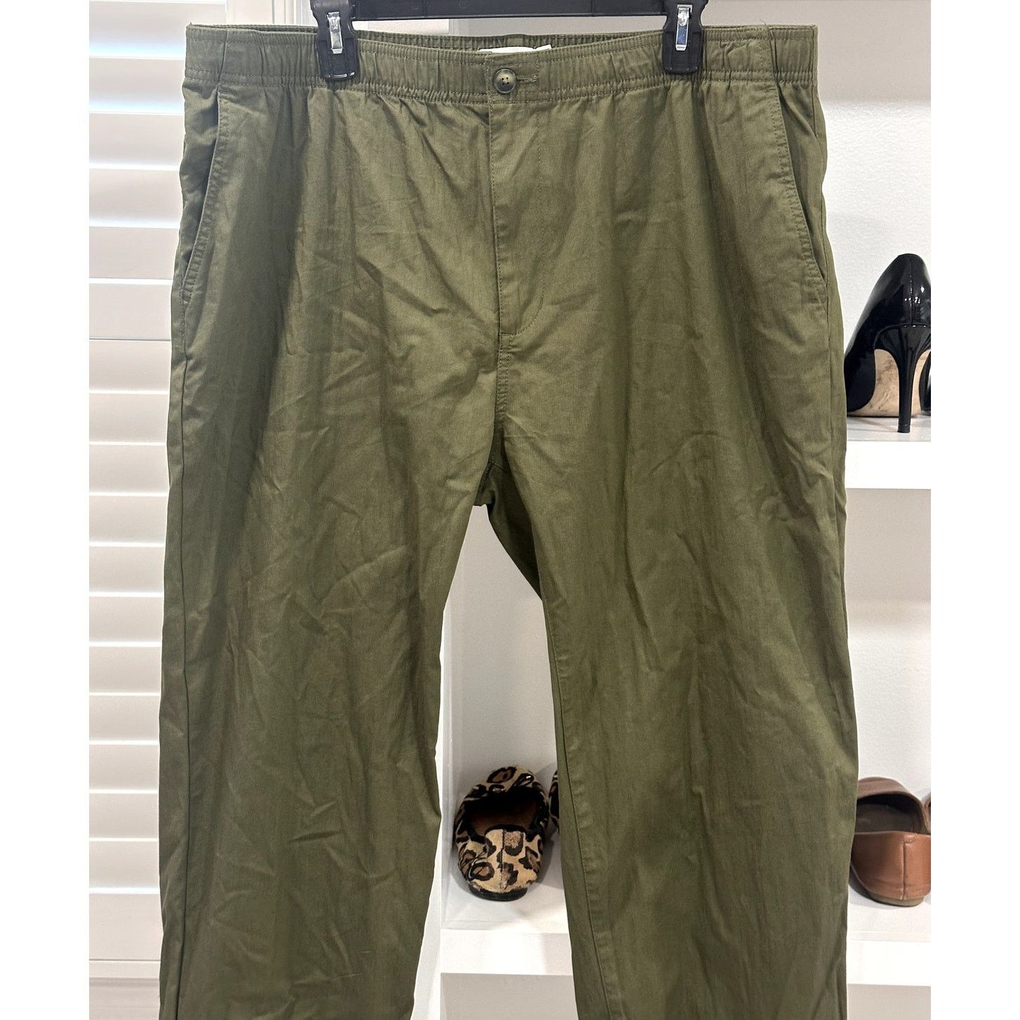 BP. Bp Men's Green Elastic Waist Flat Front Pockets L NWOT Size US 38 / EU 54 - 2 Thumbnail