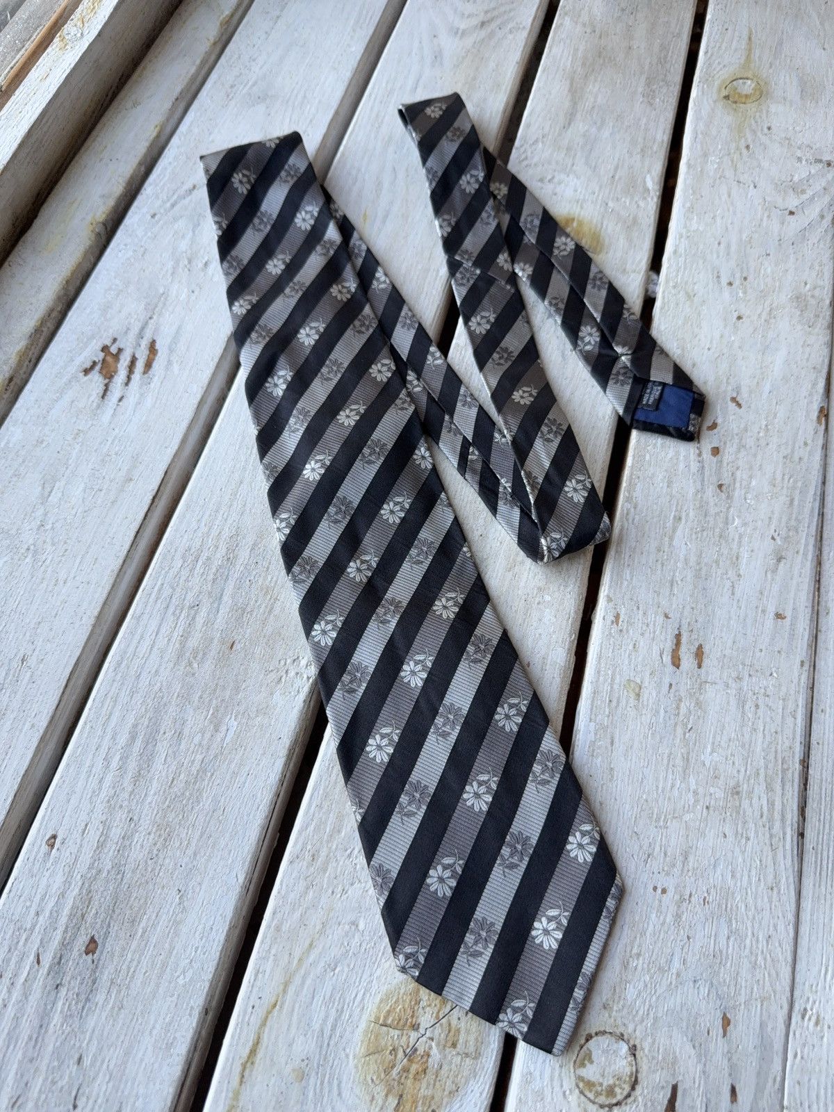 Designer × Kenzo Kenzo Homme Tie Black Gray Floral Stripe Made in Italy Silk Size ONE SIZE - 1 Thumbnail