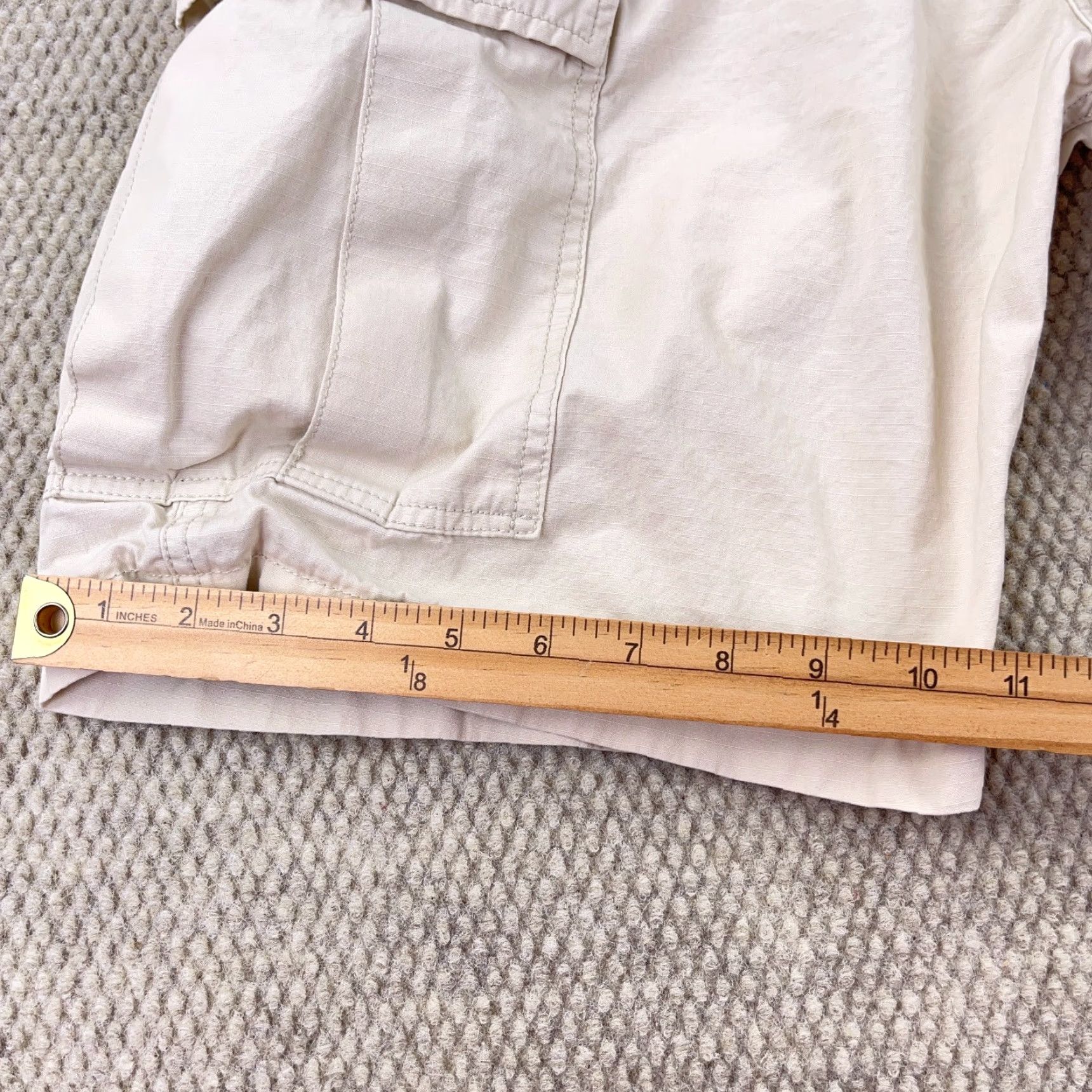 Levi's Levi's Cargo Shorts Men 38 Tan Beige Rip Stop Canvas Hiking Dad Adult Utility Cargo Pocket 9in Inseam Regular Size US 38 / EU 54 - 6 Thumbnail