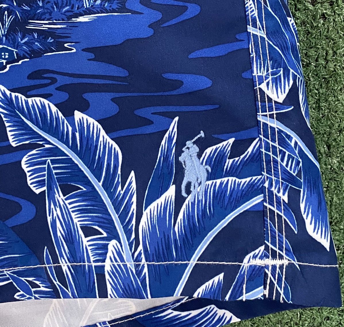 Polo Ralph Lauren Polo Ralph Lauren Kailua Tropical Print Board Shorts Men’s M Size US 34 / EU 50 - 3 Thumbnail