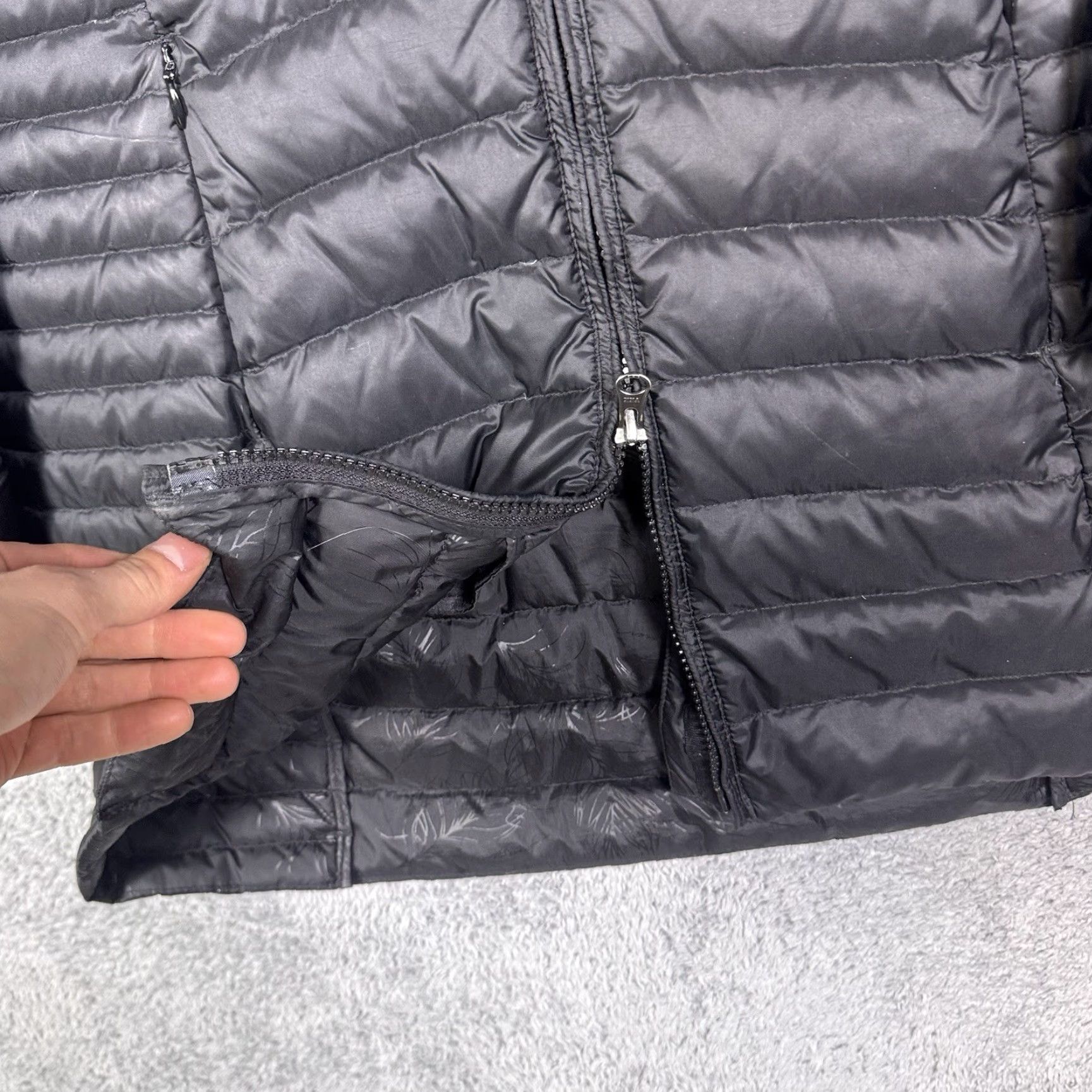 Eddie Bauer Eddie Bauer Down Jacket Women's S Astoria Hooded Quilted Puffer Parka Floral Black Zip Hooded Mouth? Size S / US 4 / IT 40 - 6 Thumbnail