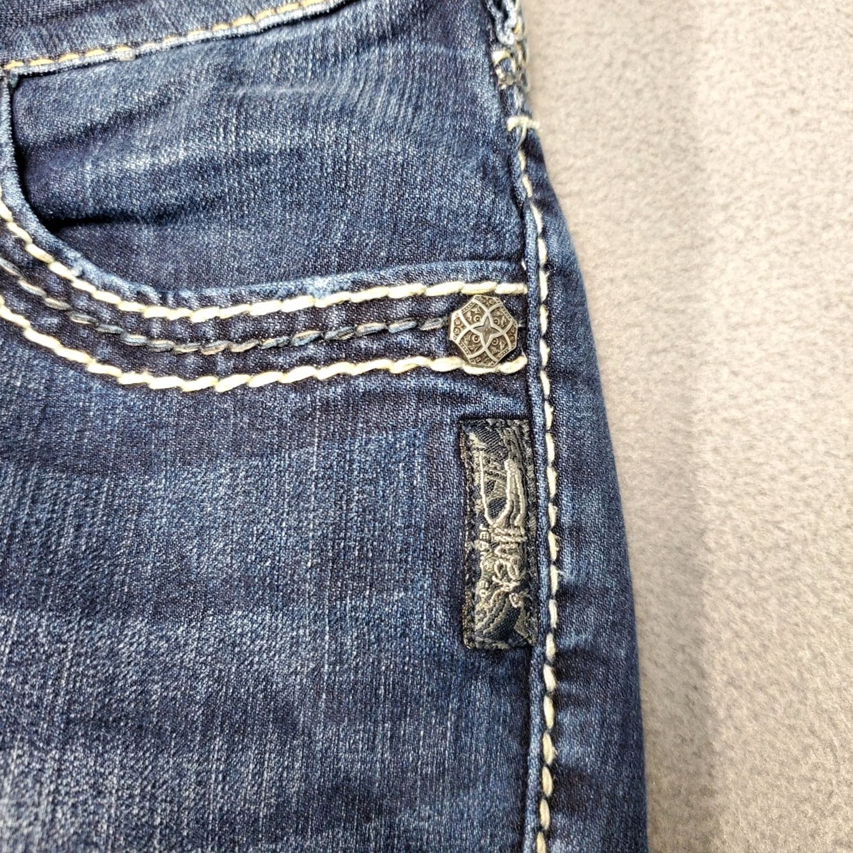 Silver Jeans Co. Silver Jeans Womens Suki 28x29.5 Dark Wash Denim Skinny Jegging Size 28" / US 6 / IT 42 - 6 Thumbnail