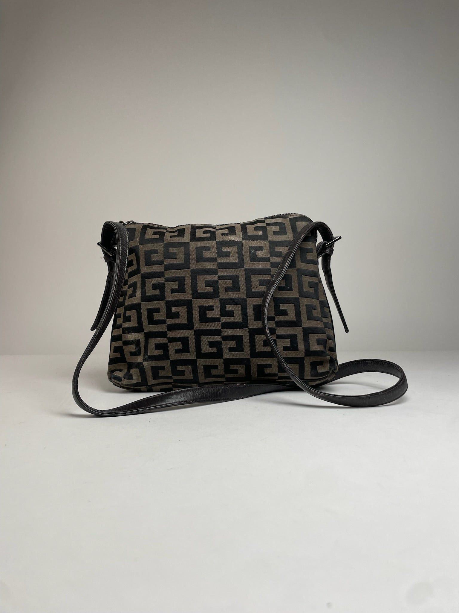 Givenchy Vintage Monogram Shoulder Bag Brown Size ONE SIZE - 1 Thumbnail
