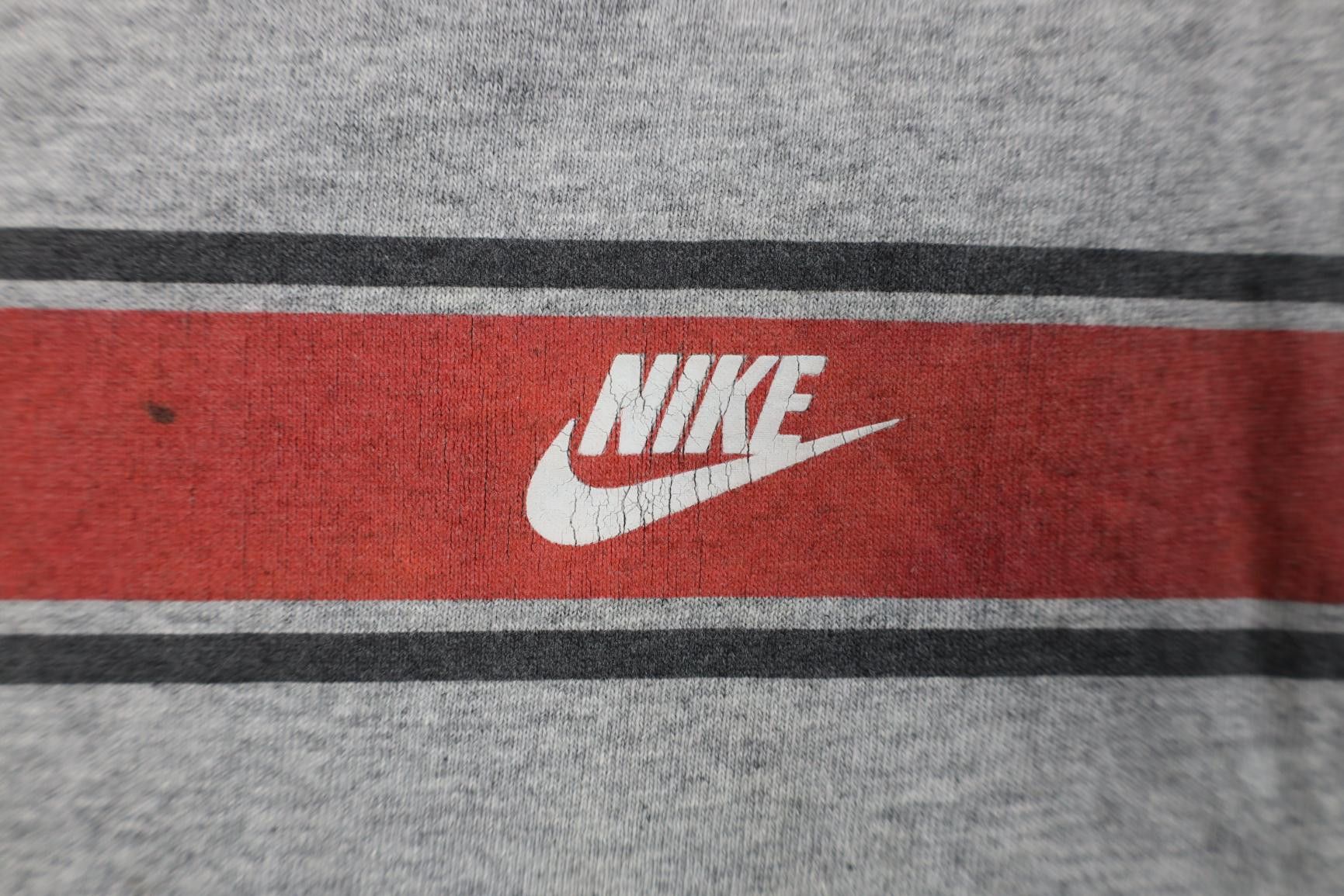 Nike Vintage Nike Travis Scott Center Swoosh T-Shirt Heather Gray Size US XL / EU 56 / 4 - 5 Thumbnail
