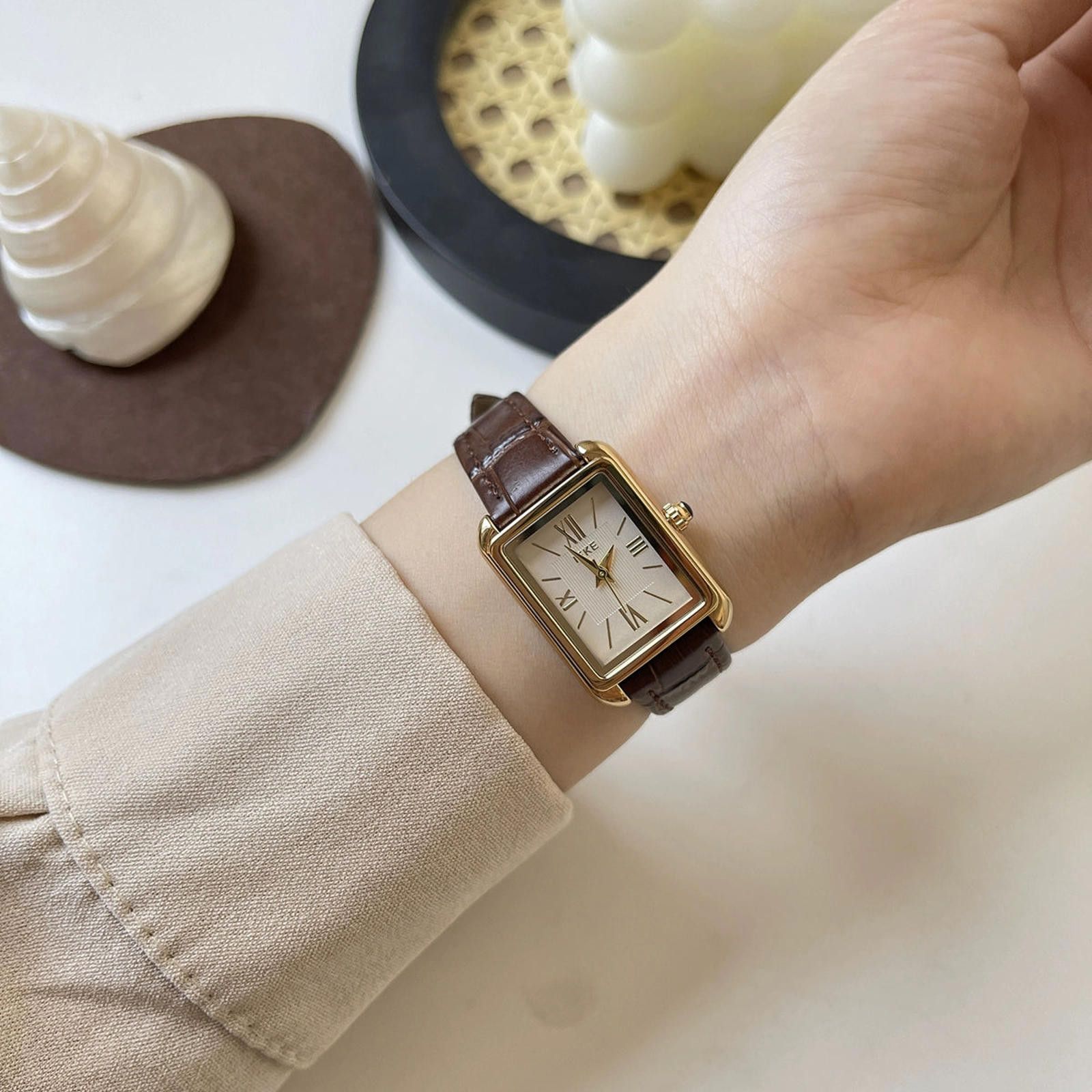 Leather Leather Strap Rectangular Gold Watch, Classic Wristwatch Size ONE SIZE - 9 Thumbnail