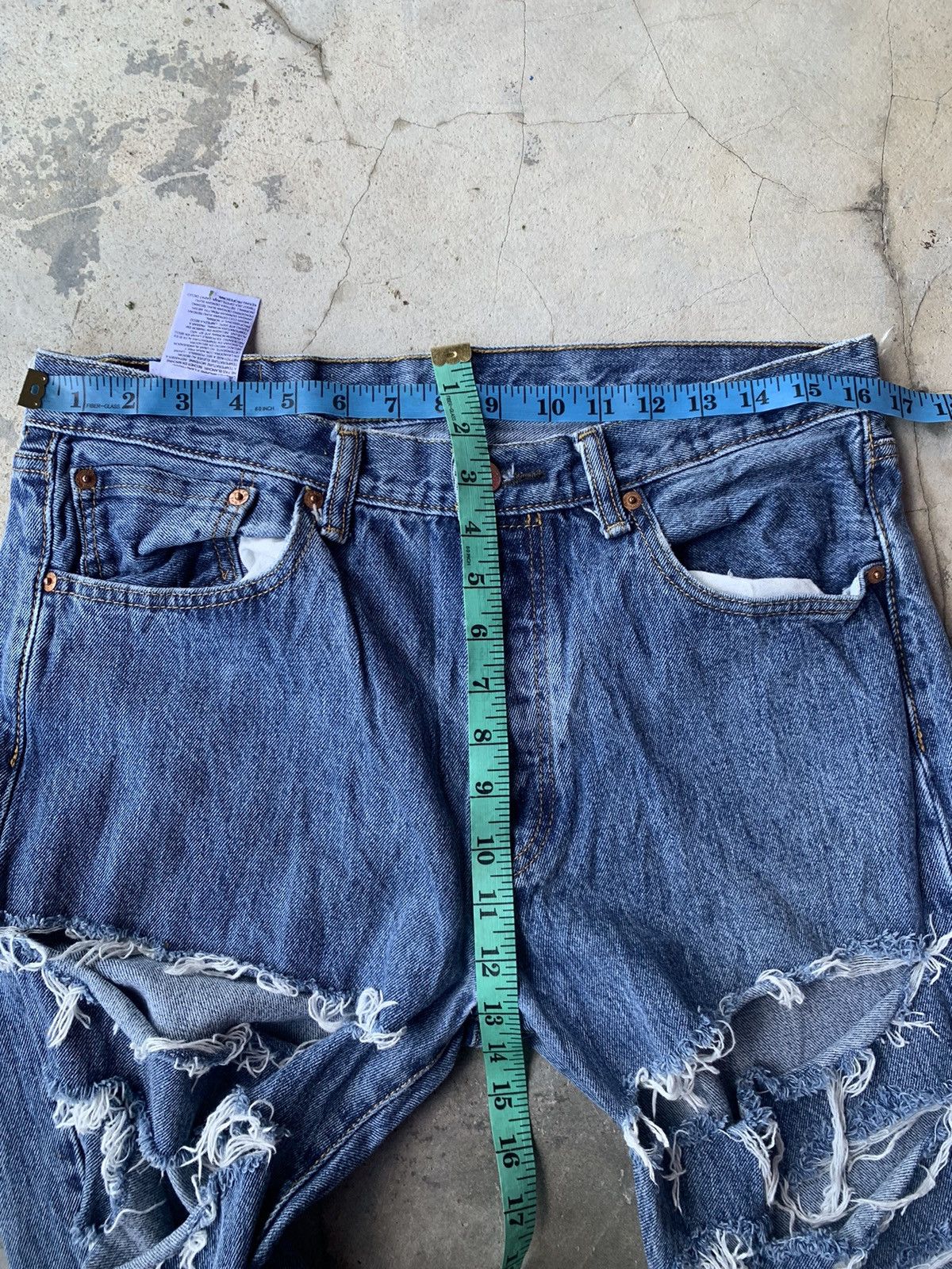 Levi's Grunge heavy distressed Levi's 501 jeans. Size US 33 - 5 Thumbnail