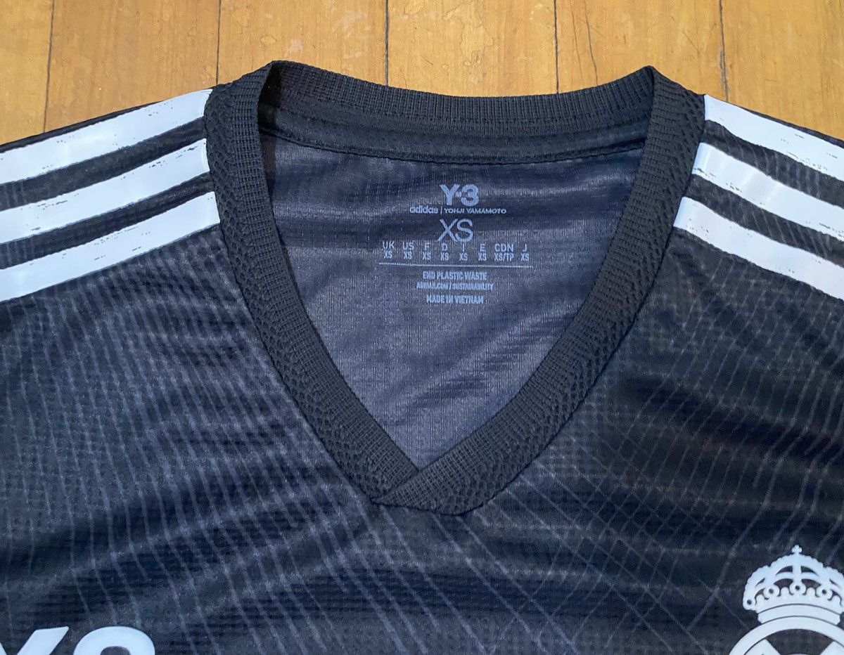 Y-3 Y-3 Real Madrid Jersey 120th Anniversary Jersey Size US XS / EU 42 / 0 - 4 Thumbnail