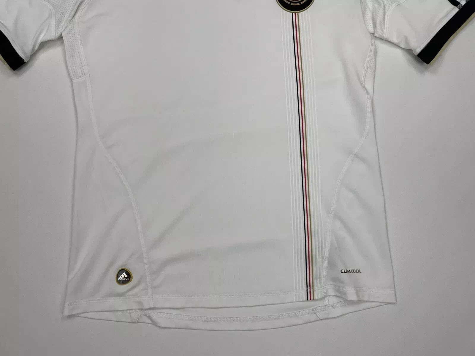Adidas NATIONAL GERMANY 2010 2011 2012 HOME JERSEY SHIRT SOCCER Size US M / EU 48-50 / 2 - 4 Thumbnail