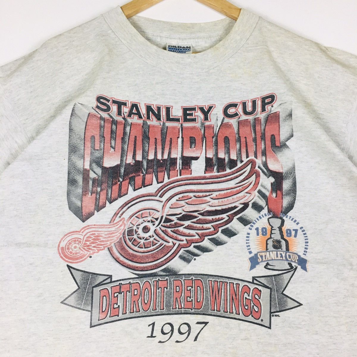 Gildan × NHL × Red Wing Vintage 1997 Stanley Cup Detroit Red Wings Size US L / EU 52-54 / 3 - 6 Thumbnail