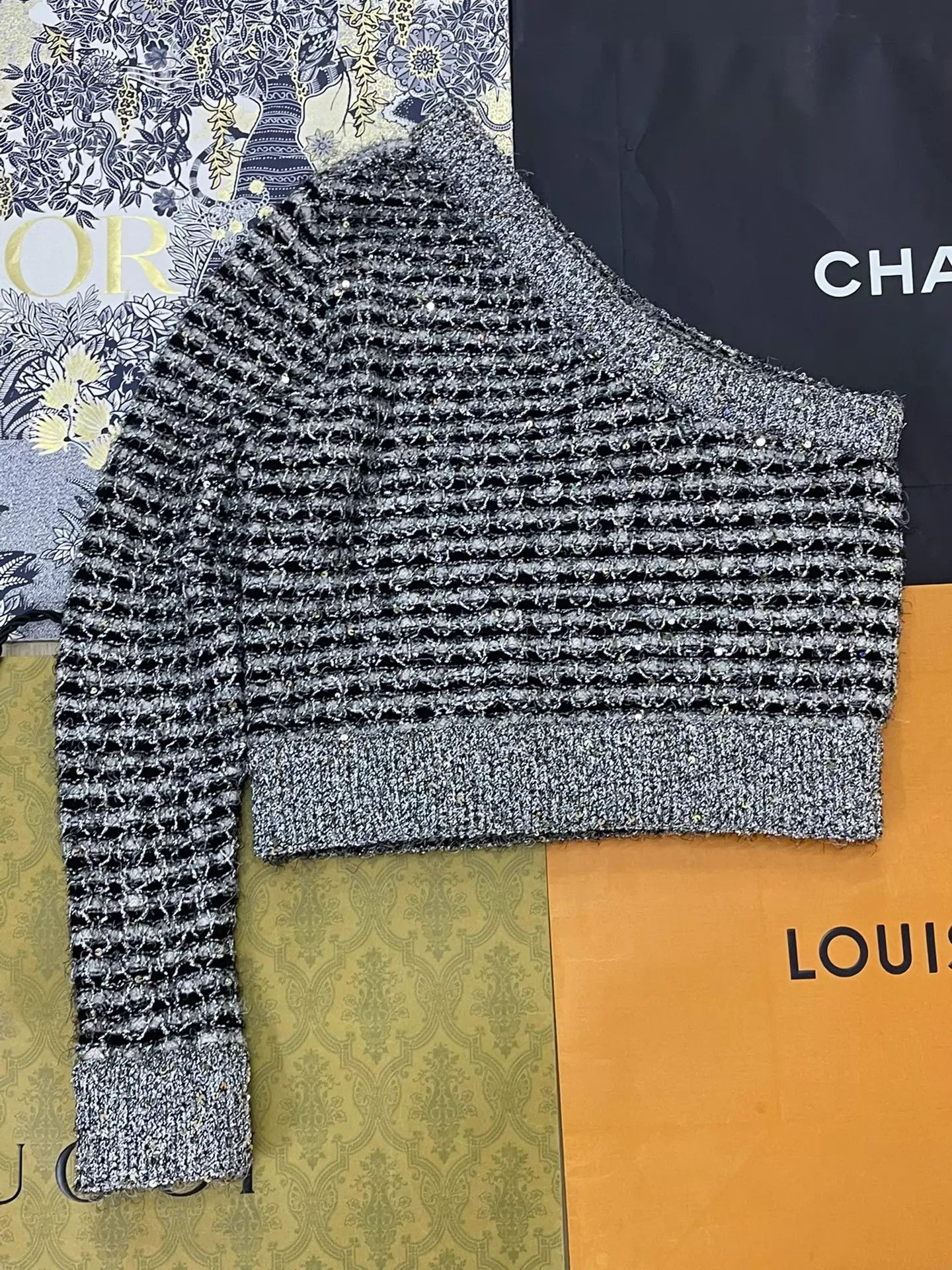Chanel Chanel Black & Silver Striped Sequin One-Shoulder Top Size S / US 4 / IT 40 - 3 Thumbnail