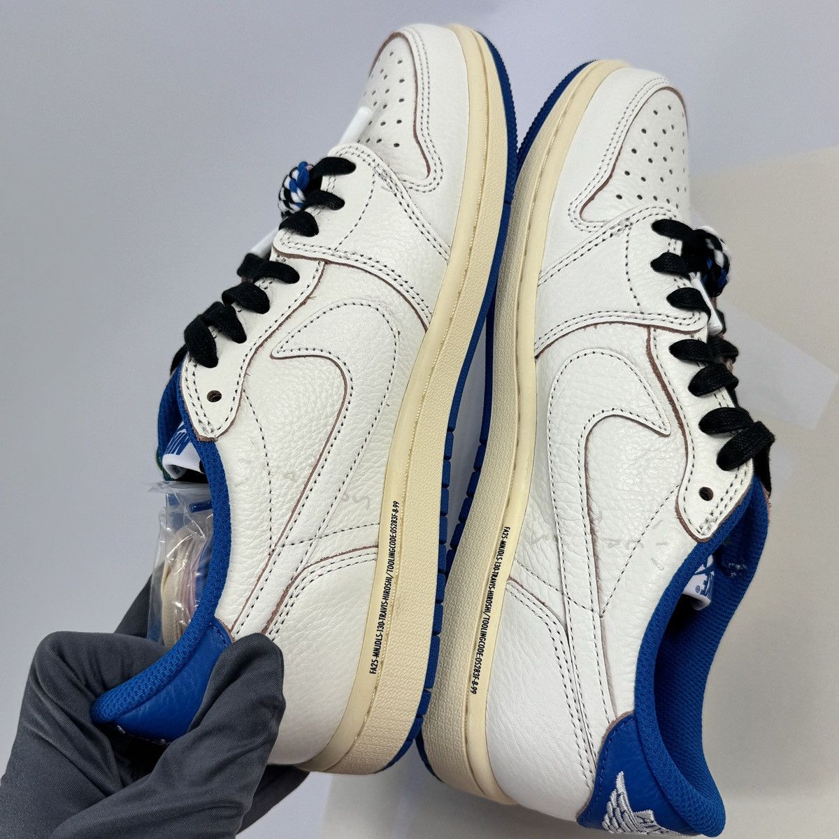 Fragment Design × Nike × Travis Scott JORDAN 1 RETRO LOW OG SP SAIL MILITARY BLUE SNEAKERS Size US 8 / EU 41 - 7 Thumbnail