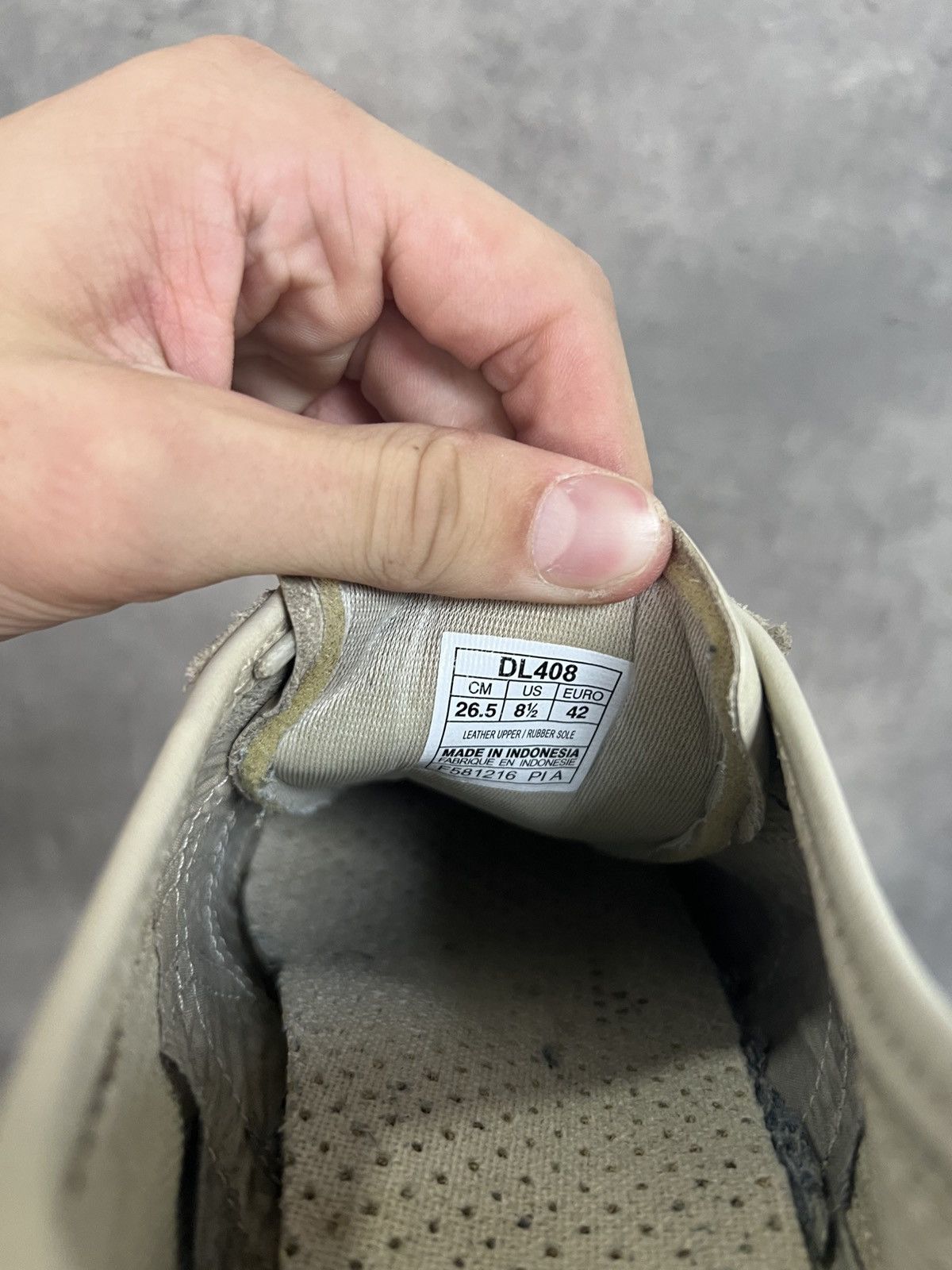Asics Asics Onitsuka Tiger shoes sneakers Size US 8.5 / EU 41-42 - 7 Thumbnail
